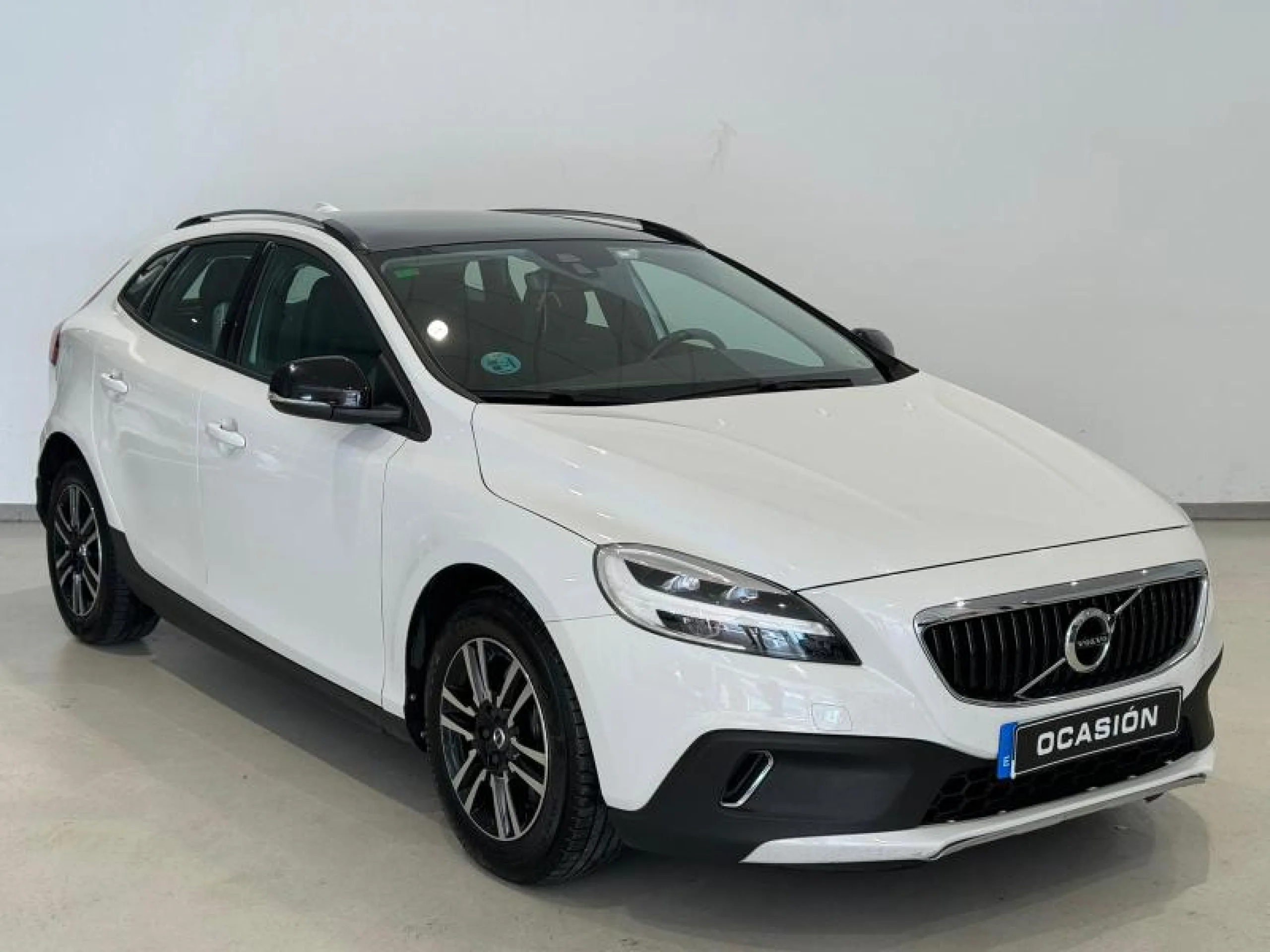 VOLVO V40 cross country 2.0 D2 KINETIC AUTO - Foto 1