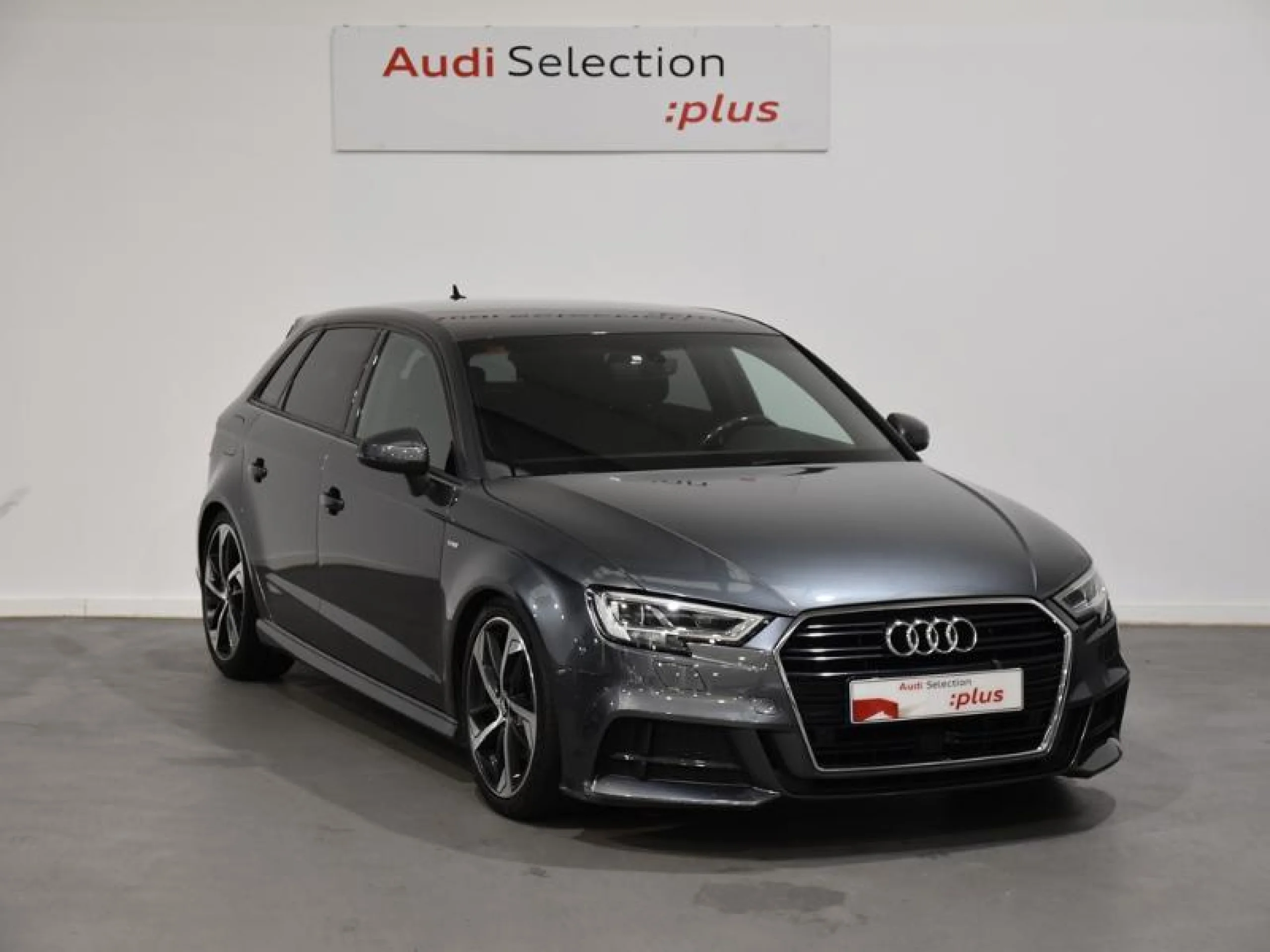AUDI A3 SPORTBACK BLACK LINE 35 TDI 110KW S TRON - Foto 1