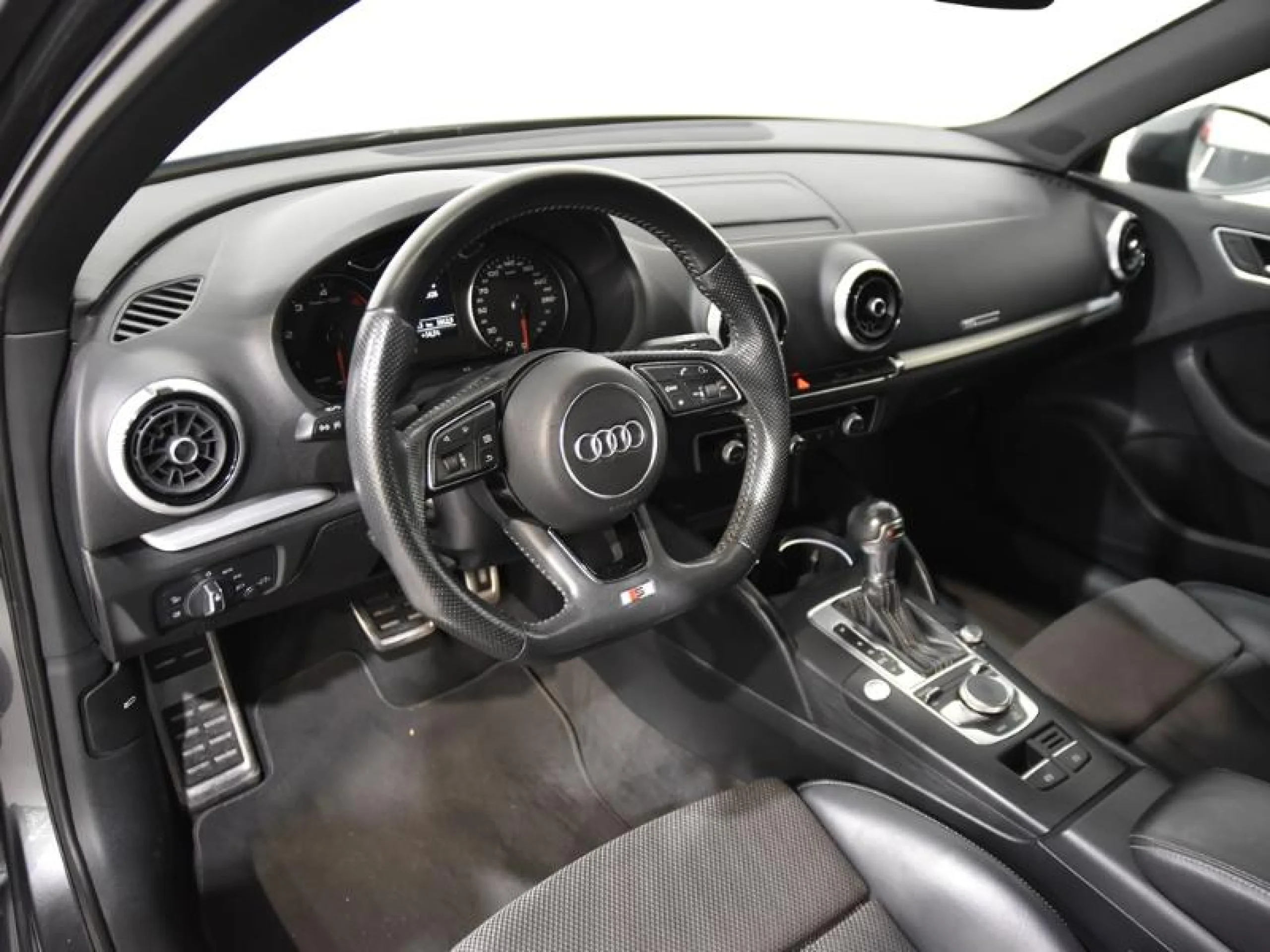 AUDI A3 SPORTBACK BLACK LINE 35 TDI 110KW S TRON - Foto 10