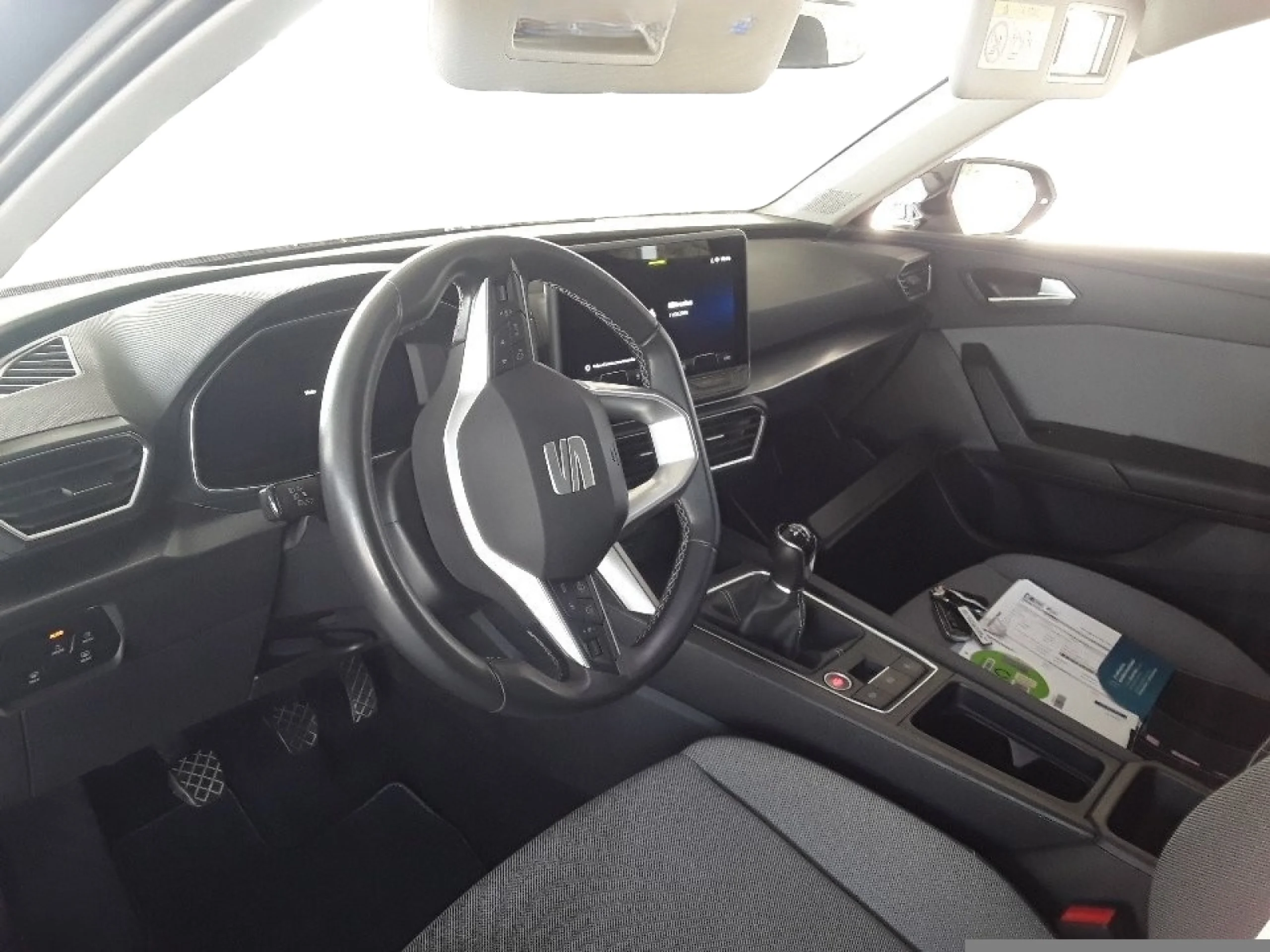 SEAT LEON 1.5 TSI 96KW S&S STYLE XS - Foto 2