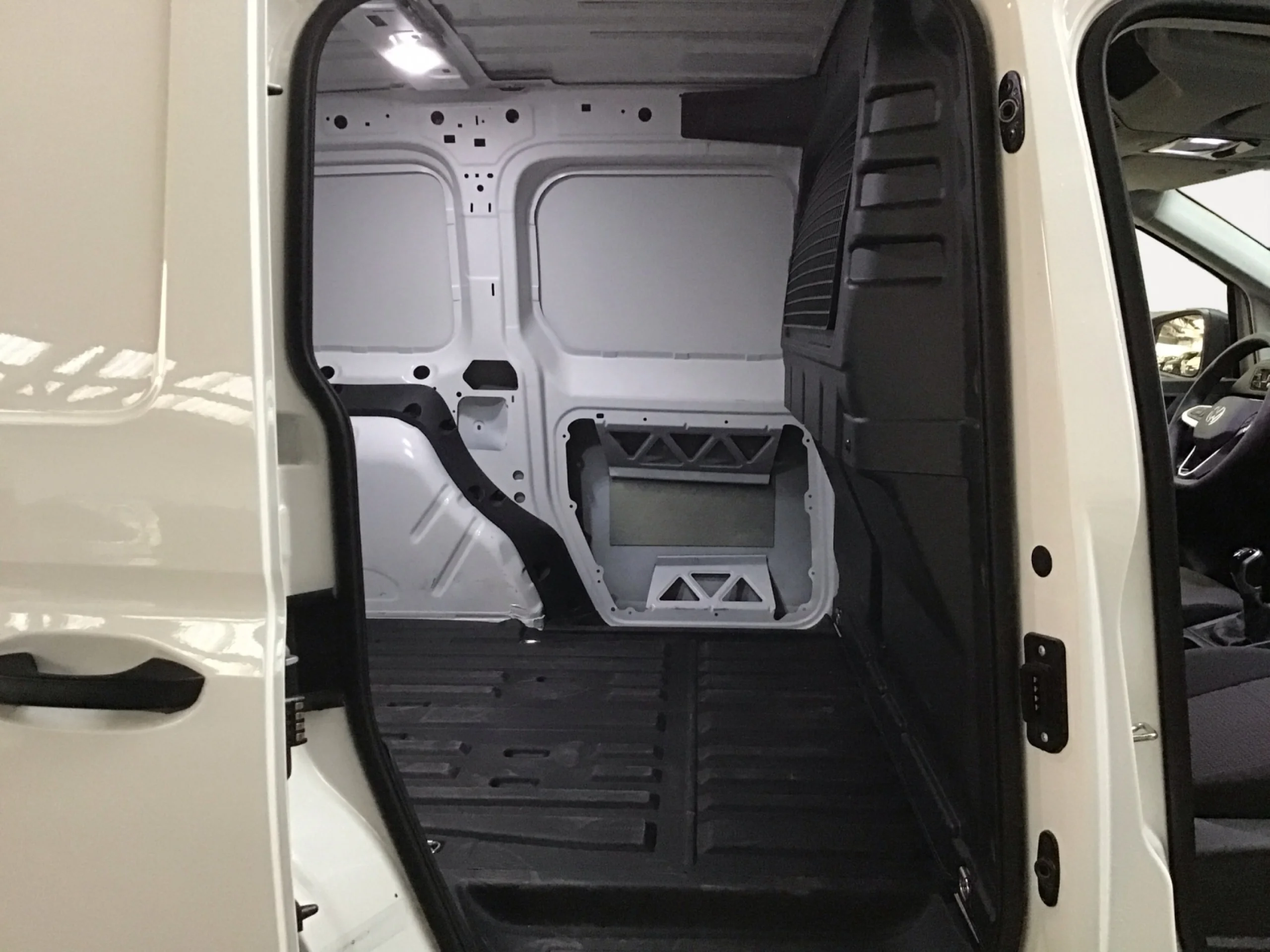 VW COMERCIALES Caddy CADDY  CARGO  2.0 TDI 75 KW (102 CV) 6 VEL. 2.220 - Foto 6