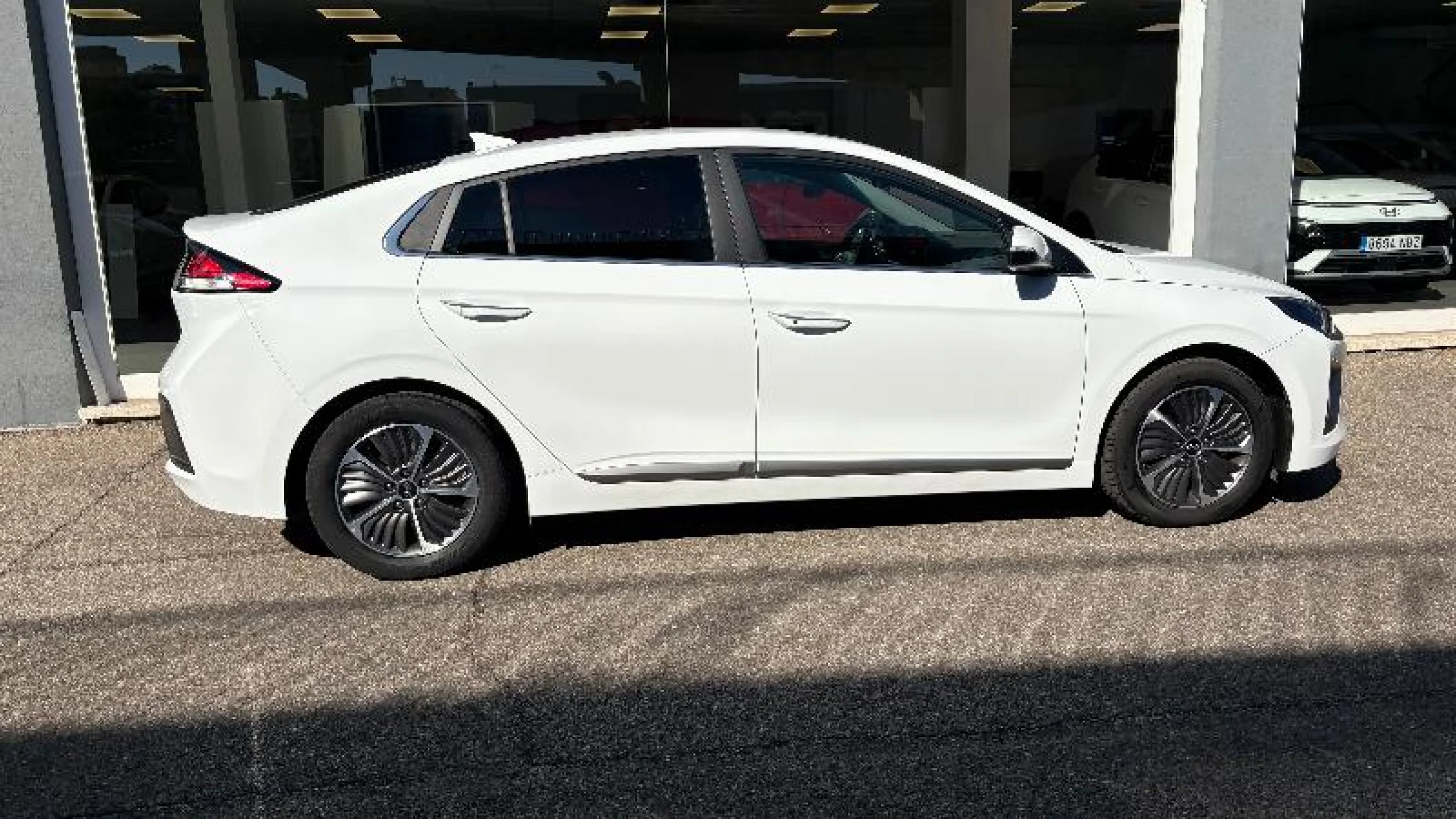 HYUNDAI IONIQ 1.6 GDI PHEV TECNO DCT - Foto 4