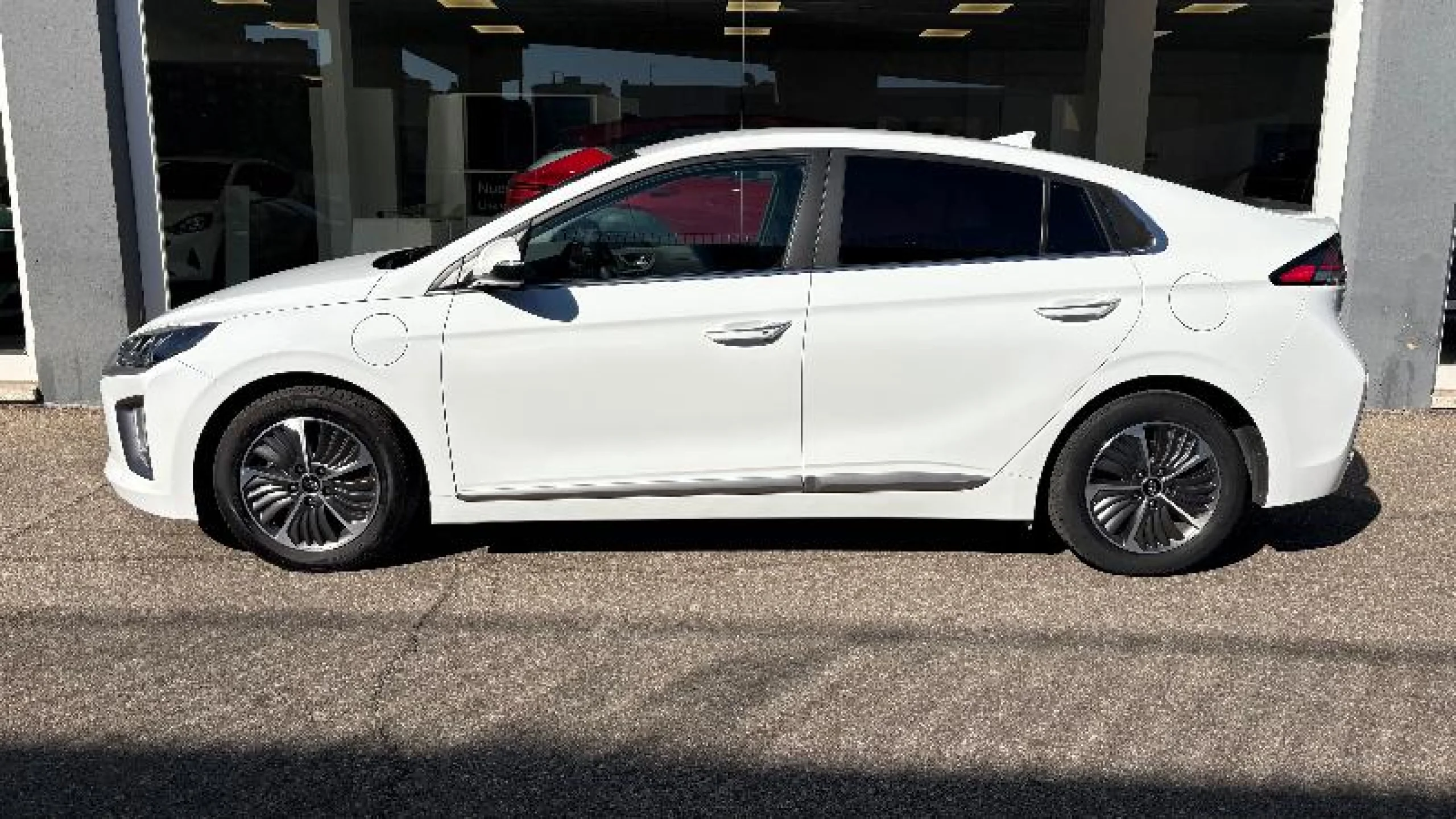 HYUNDAI IONIQ 1.6 GDI PHEV TECNO DCT - Foto 8