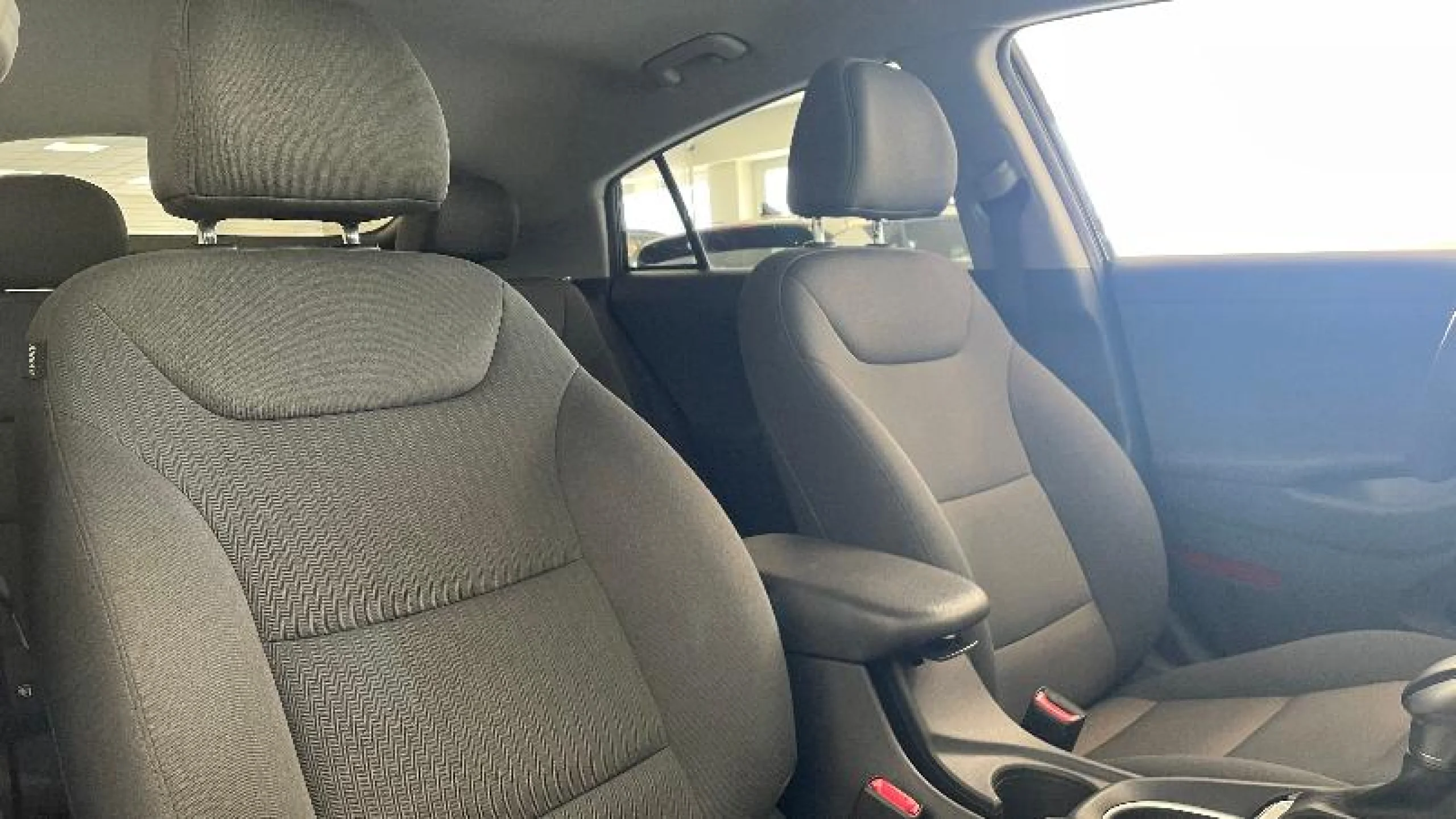 HYUNDAI IONIQ 1.6 GDI PHEV TECNO DCT - Foto 10