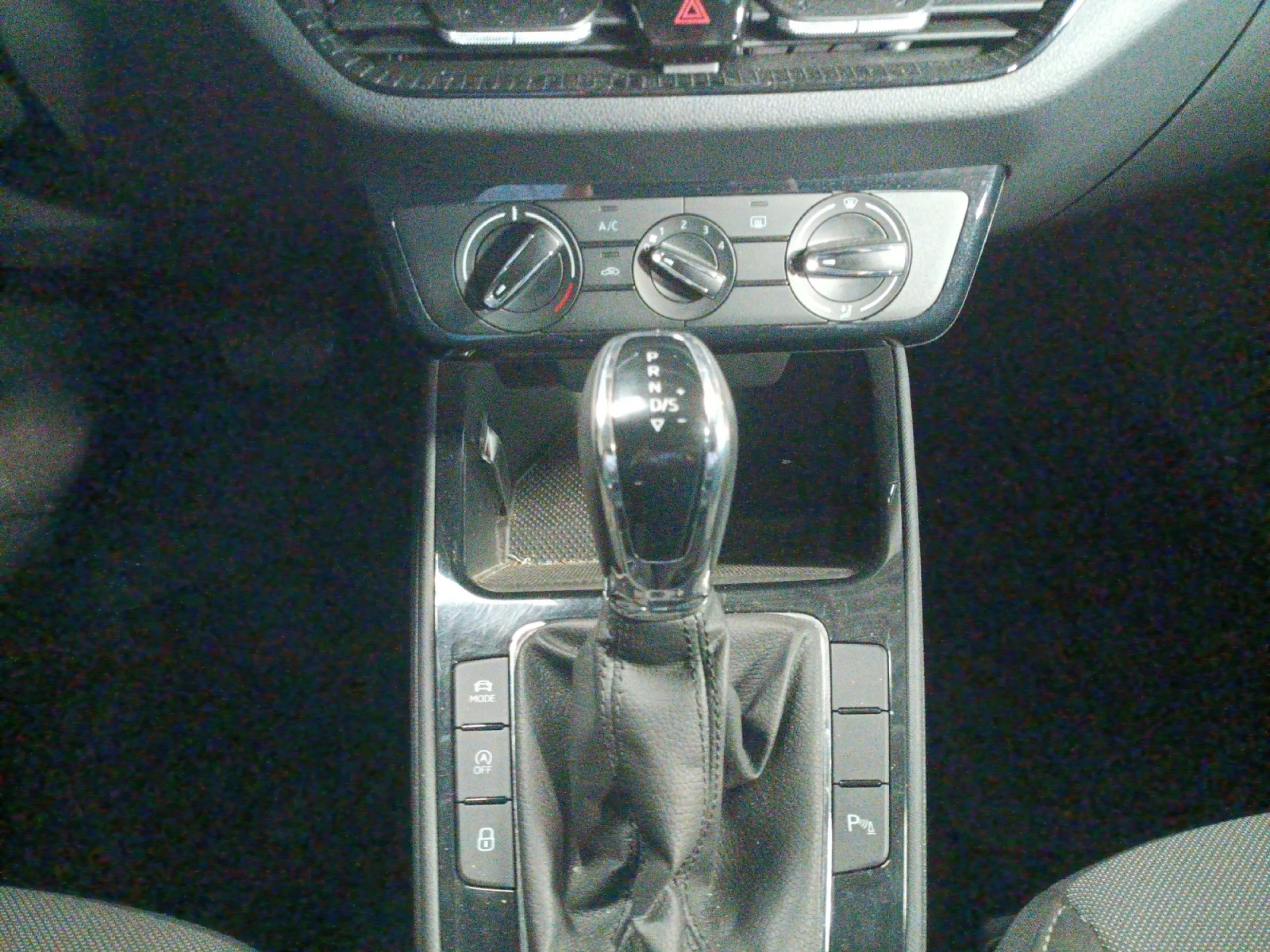 SKODA FABIA 1.0 TSI 85KW (115CV) SELECTION - Foto 13