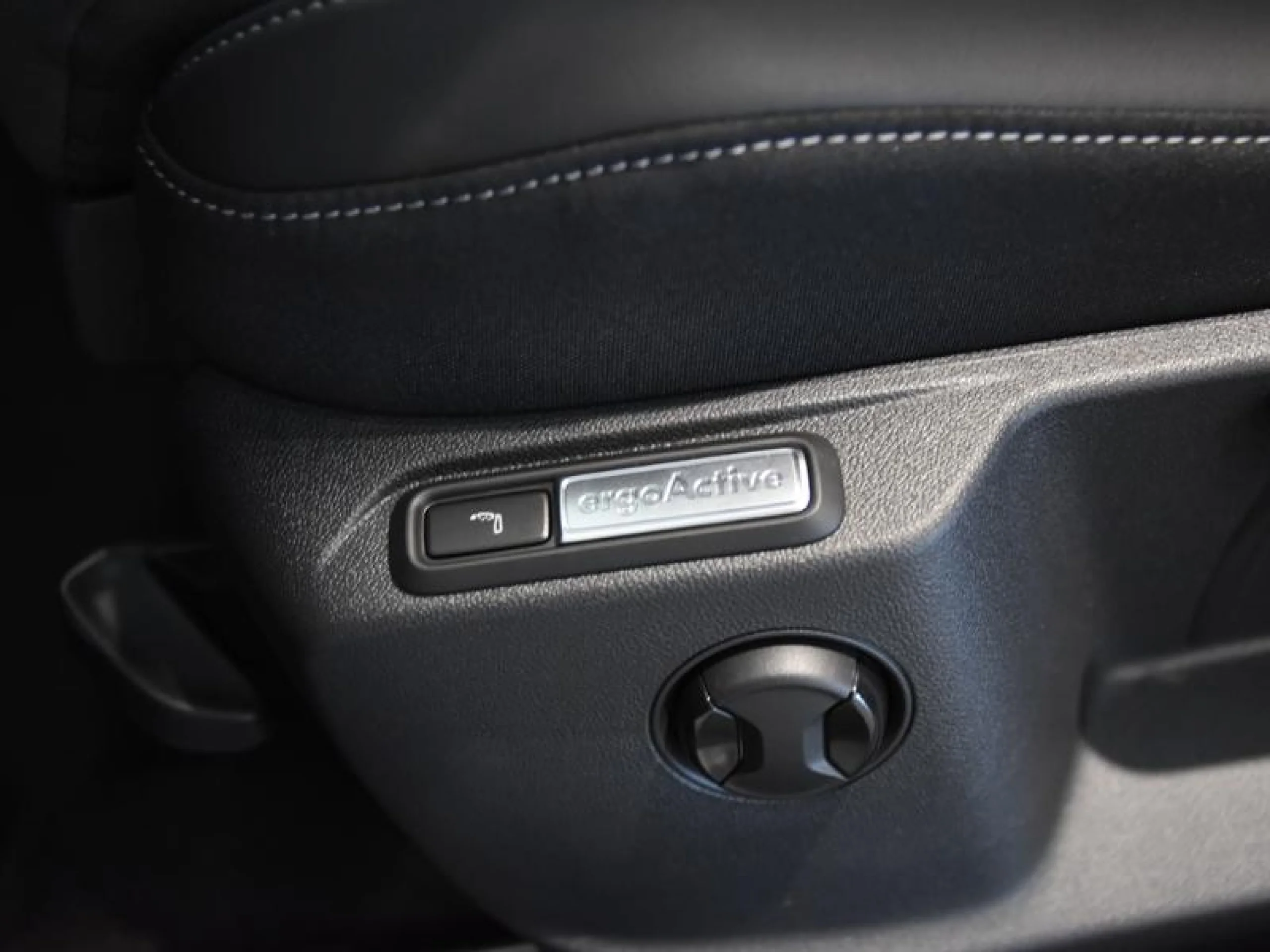 VOLKSWAGEN T ROC T ROC DARK LINE 1.5 TSI 110 KW (150 CV)  AUTOMÁTICO DSG 7 VEL. - Foto 20