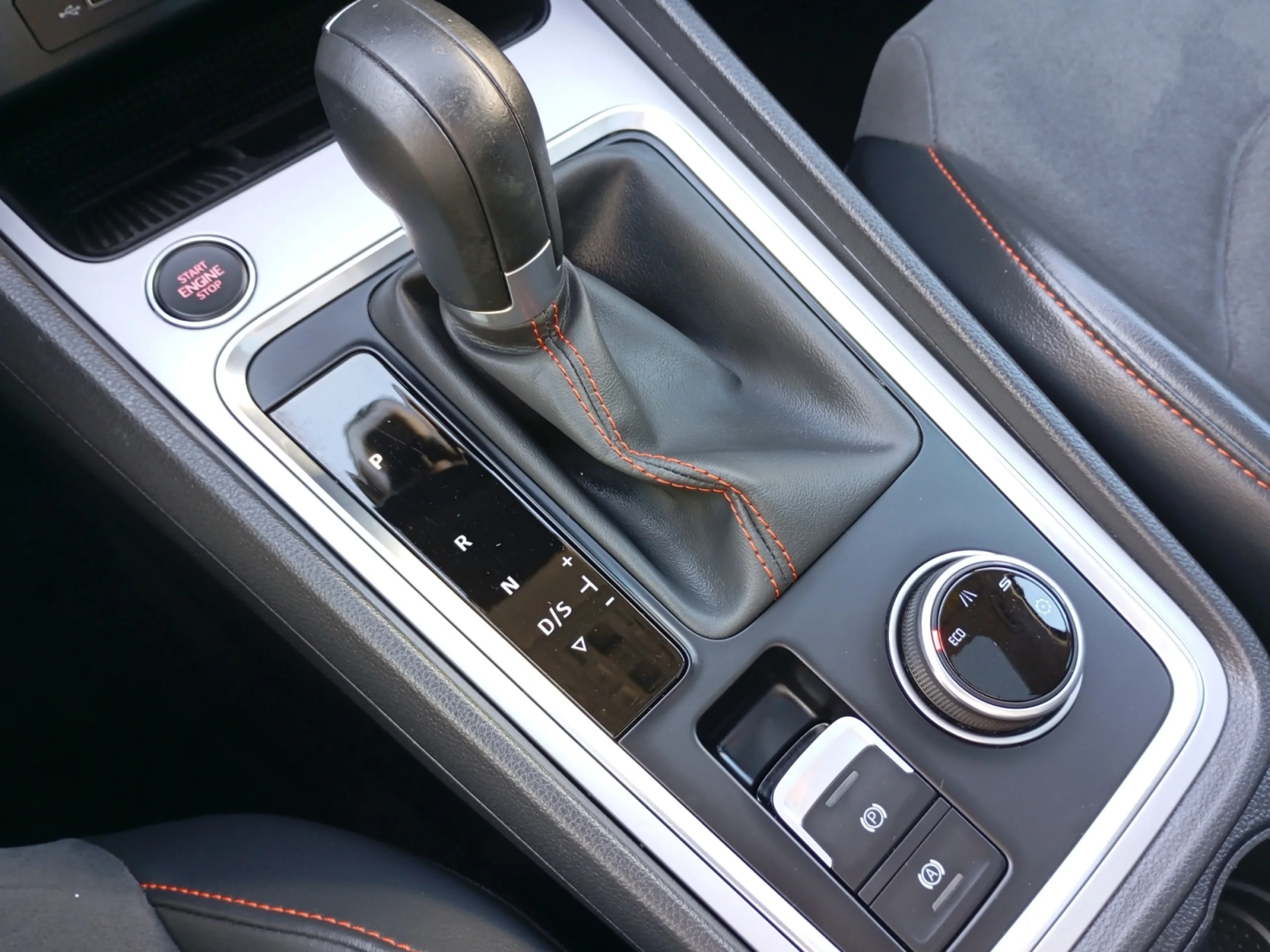 SEAT ATECA 2.0 TDI 110KW (150CV) DSG S&S FR GO - Foto 14