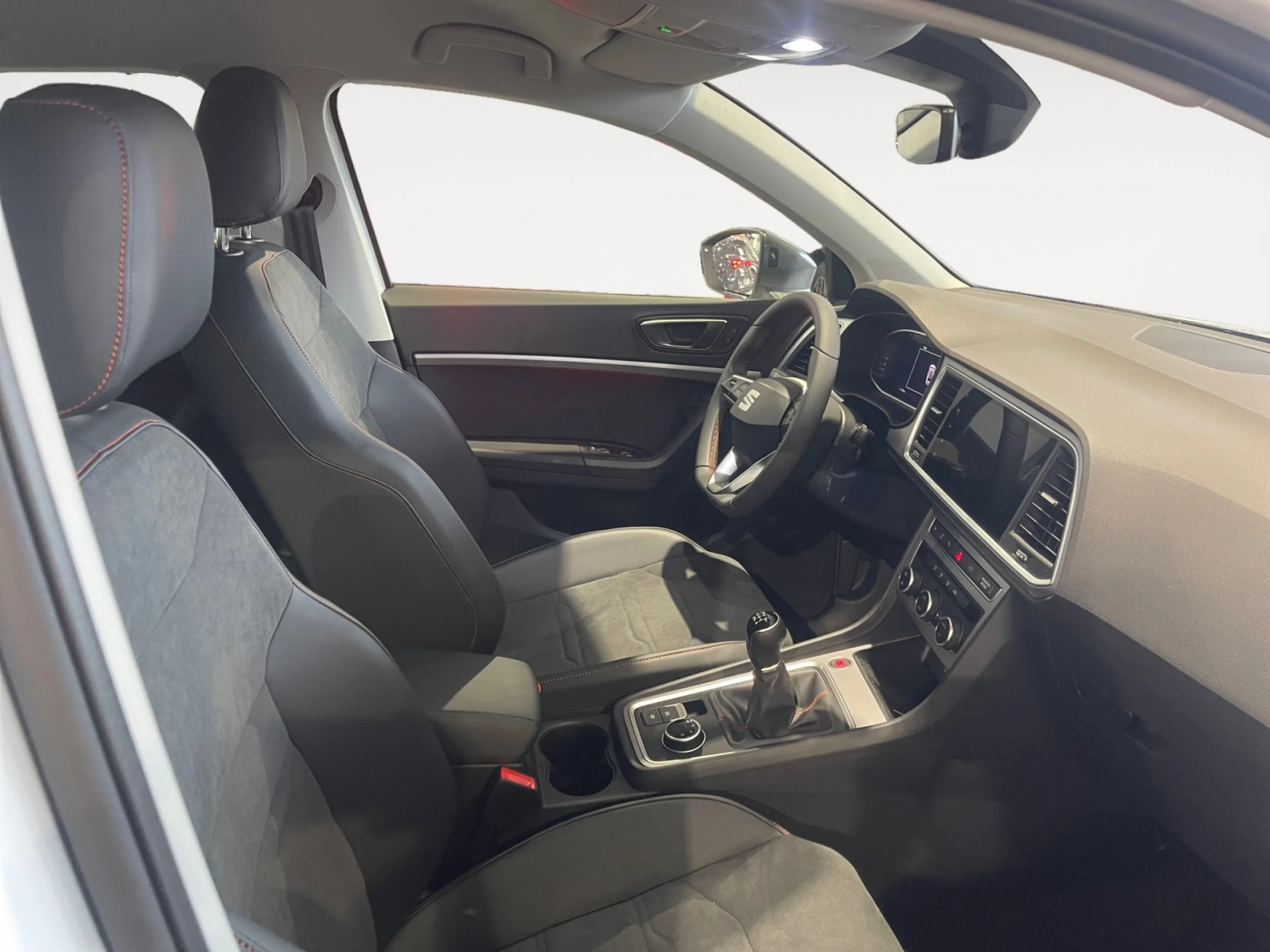 SEAT ATECA 1.5 TSI 110KW (150CV) ST&SP FR 2026 - Foto 5