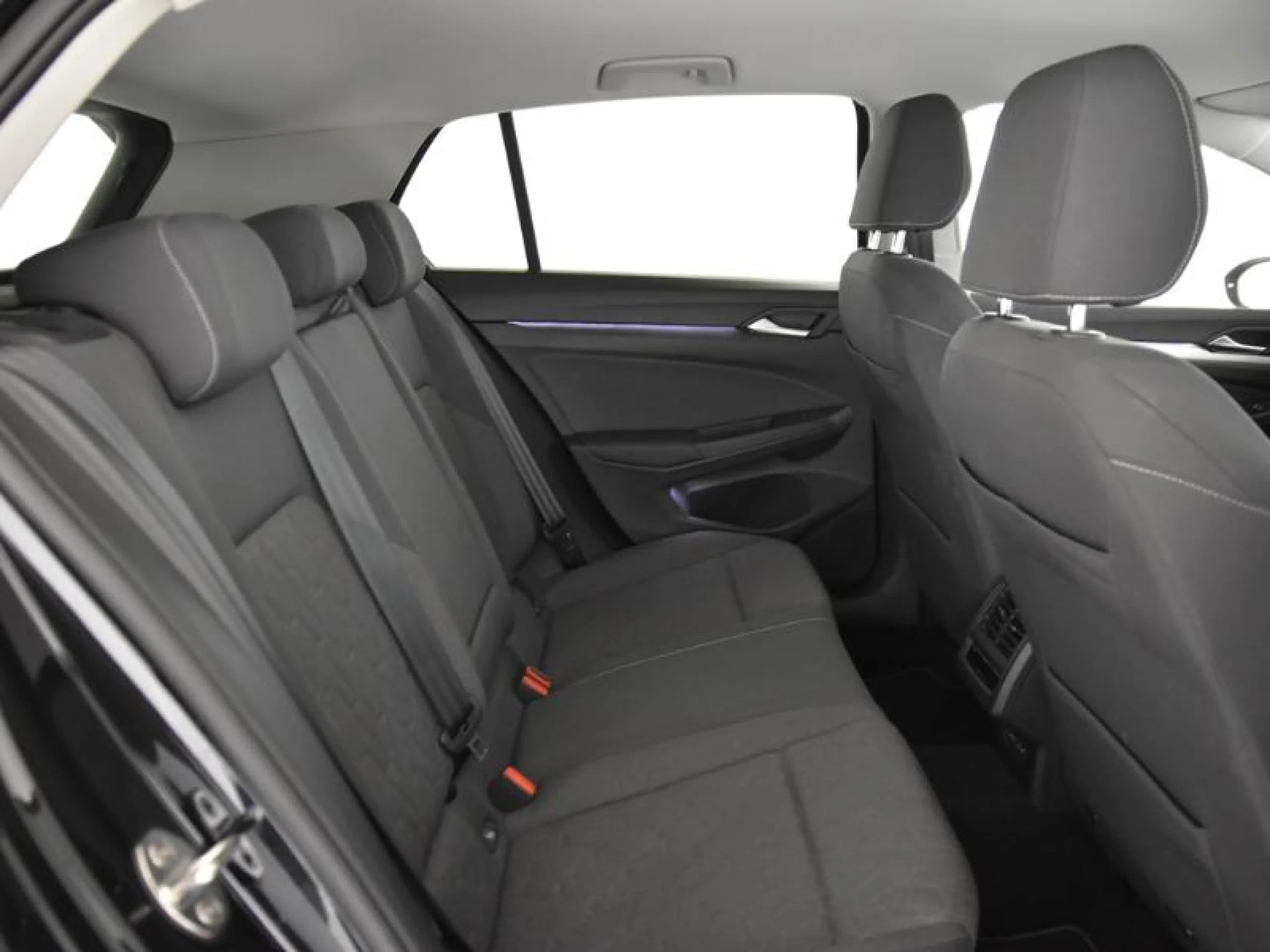 VOLKSWAGEN GOLF ··MÁS·· 1.5 TSI 85KW (115CV) - Foto 7