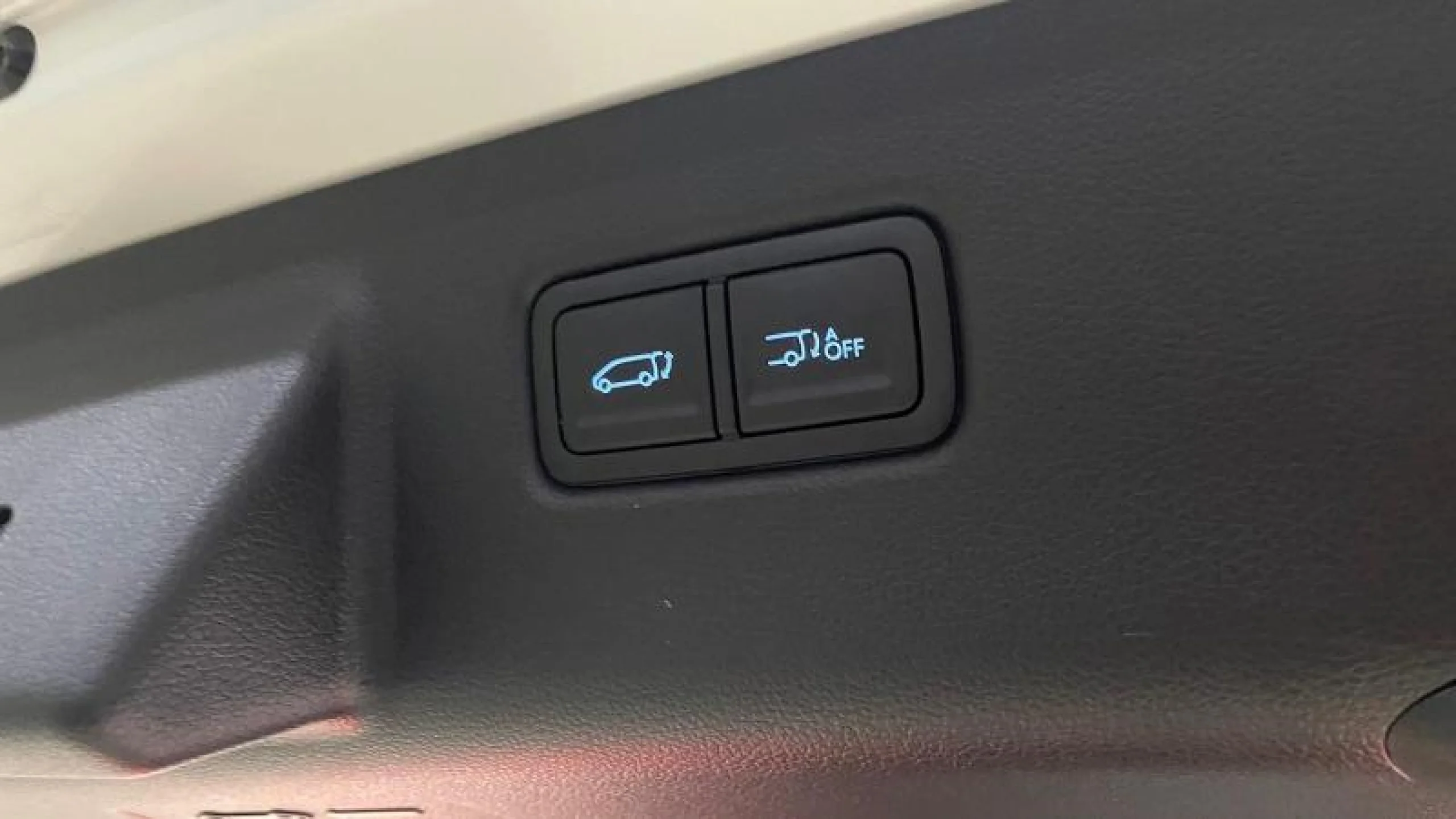 HYUNDAI STARIA 9S HEV 1.6 TGDI 225CV 6AT TECNO - Foto 32