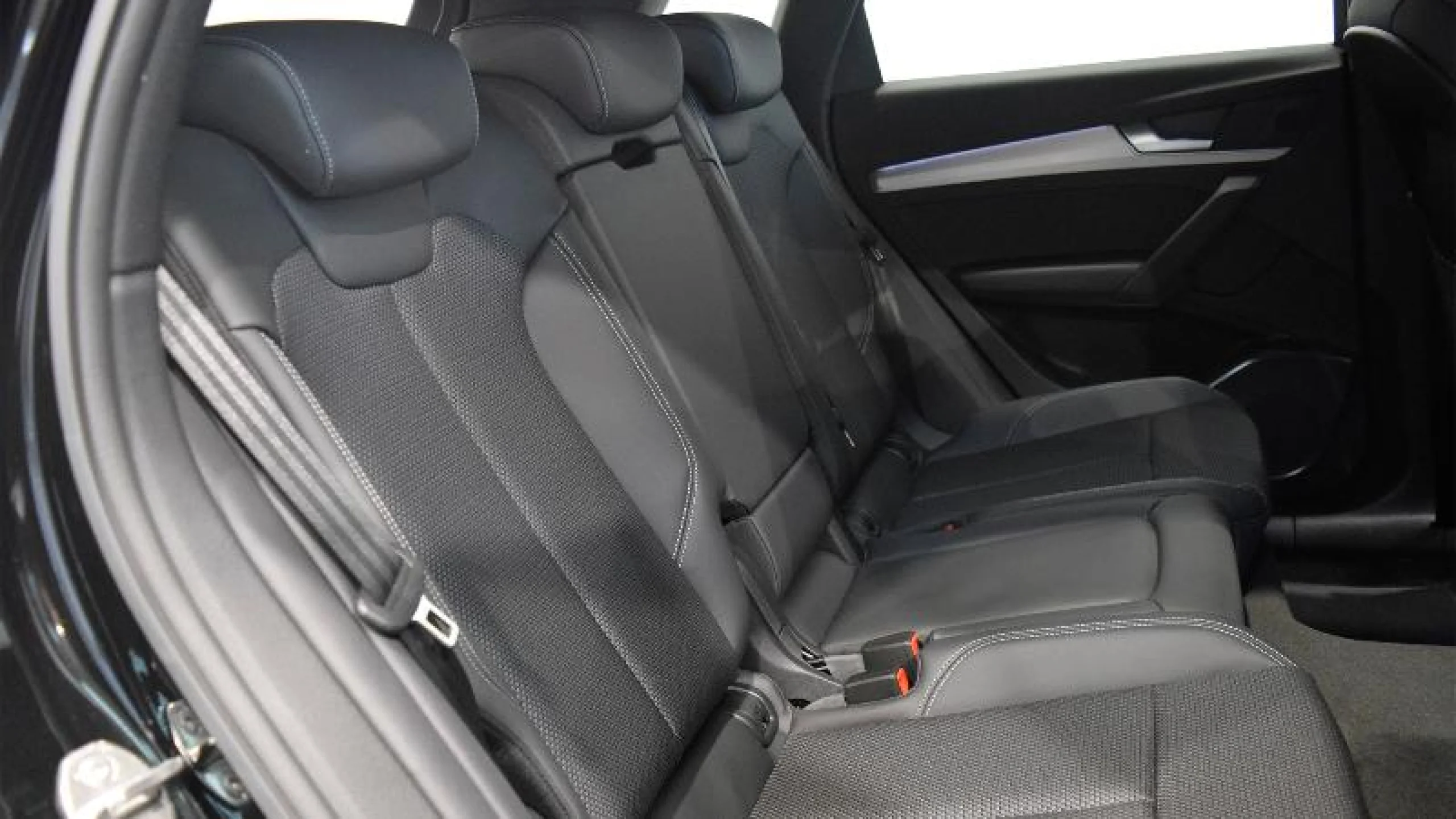 AUDI Q5 BLACK LINE 50 TFSI E QUATTRO - Foto 6