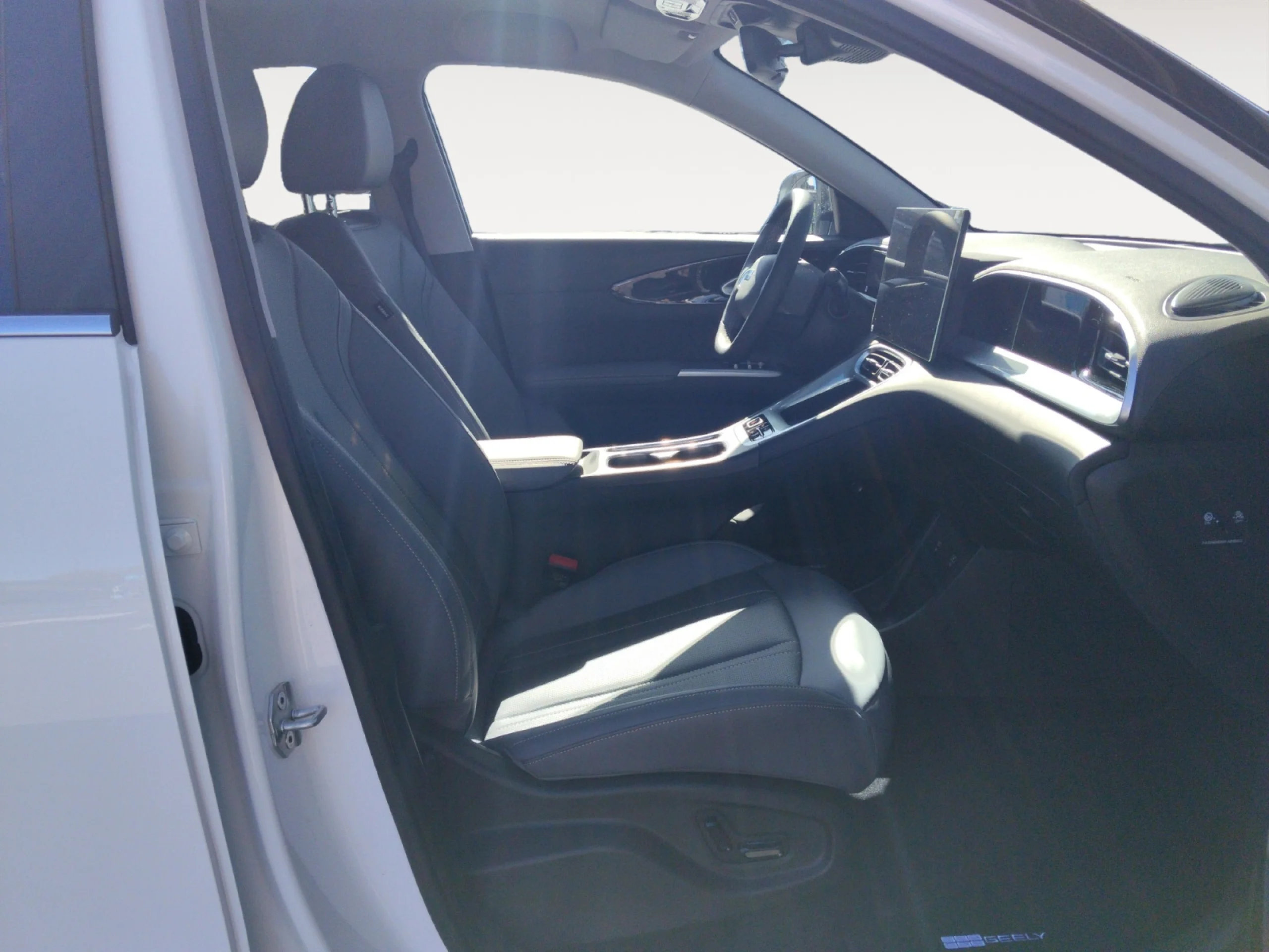 GEELY E2 MAX+ - Foto 5