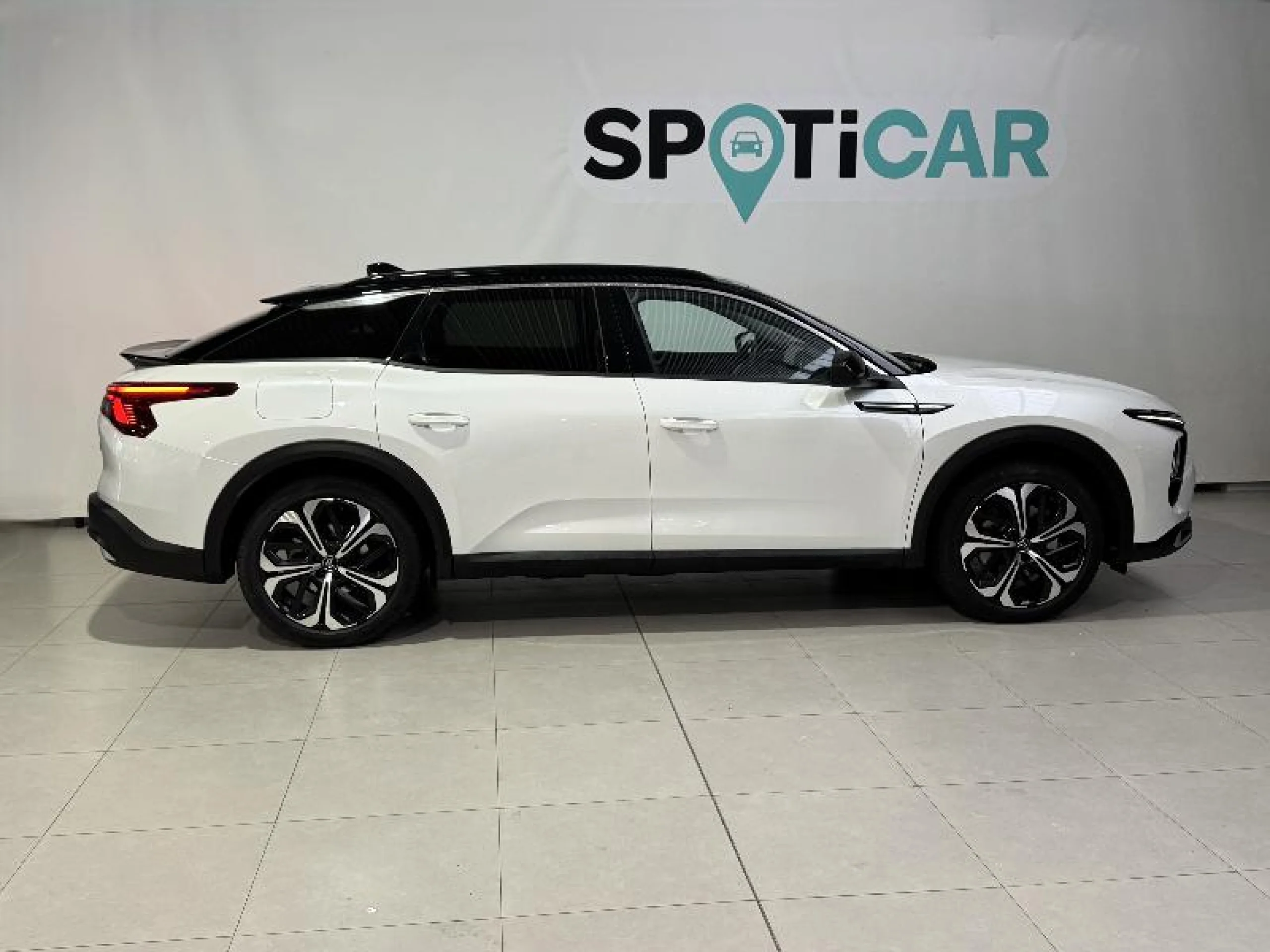 CITROEN C5 X HYBRID 225 E EAT8 PLUS - Foto 4