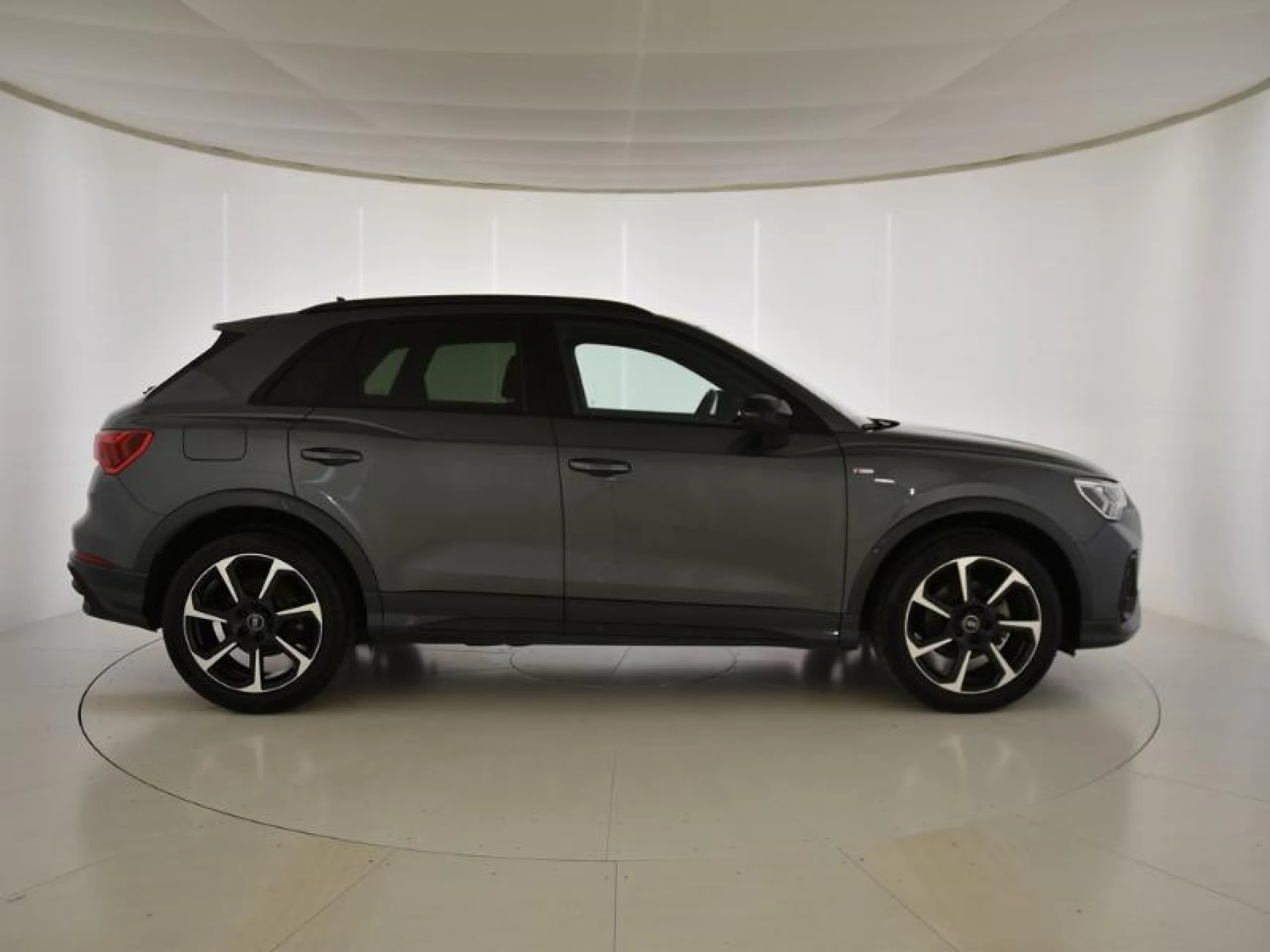 AUDI Q3 S LINE 35 TFSI 110KW (150CV) S TRONIC - Foto 3