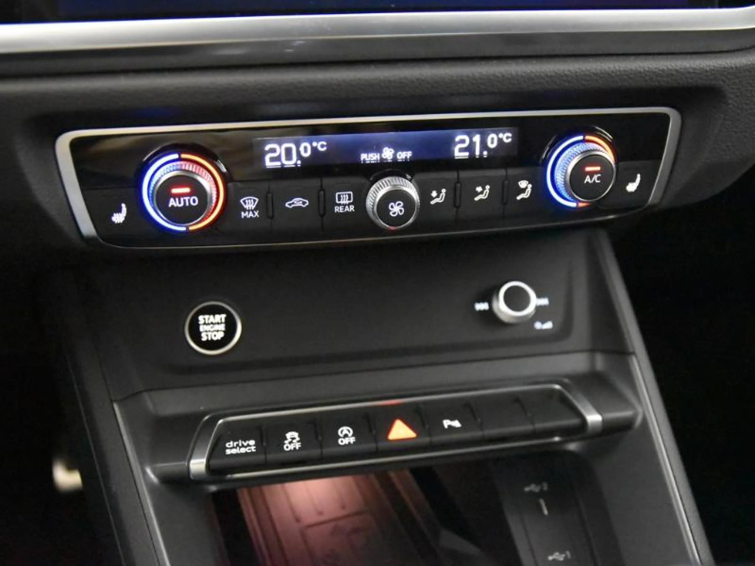 AUDI Q3 S LINE 35 TFSI 110KW (150CV) S TRONIC - Foto 12