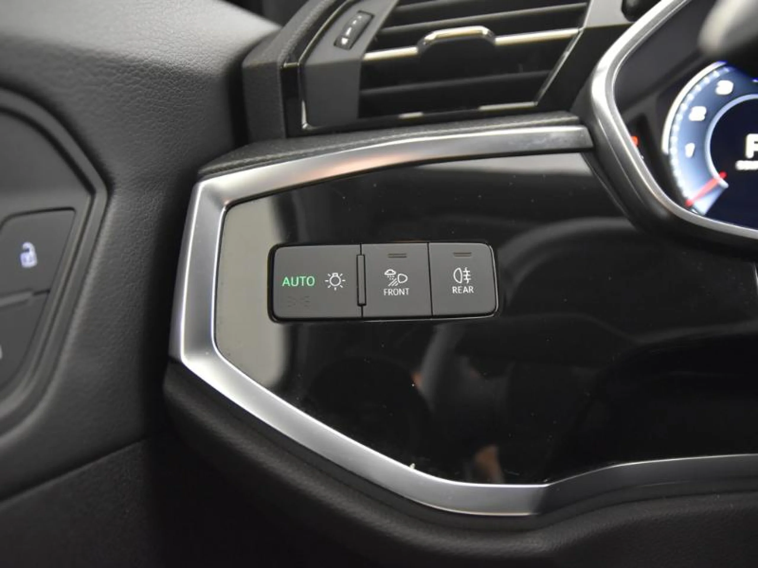 AUDI Q3 S LINE 35 TFSI 110KW (150CV) S TRONIC - Foto 20