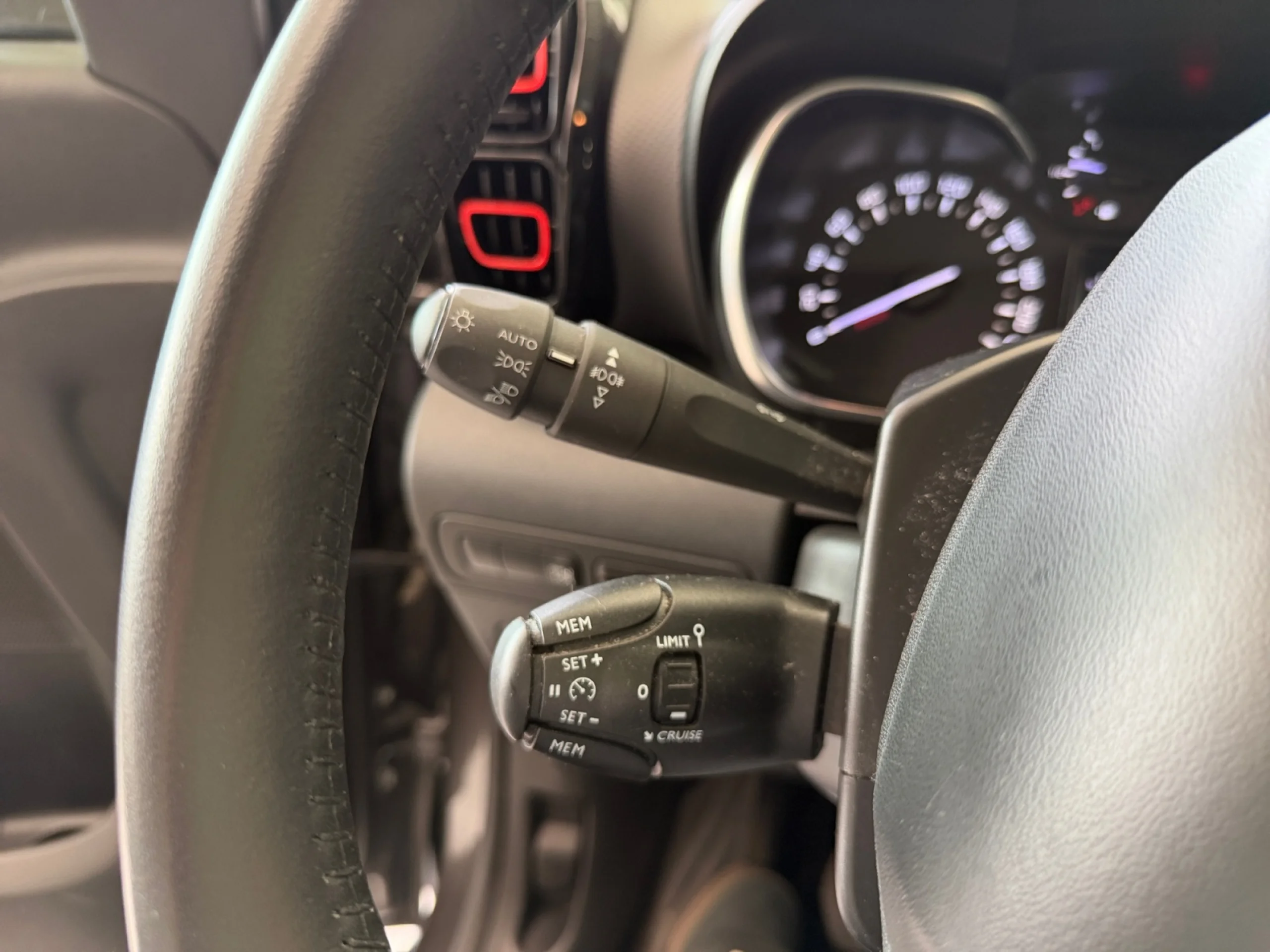 CITROEN C3 AIRCROSS BLUEHDI 73KW (100CV) S&S FEEL - Foto 13