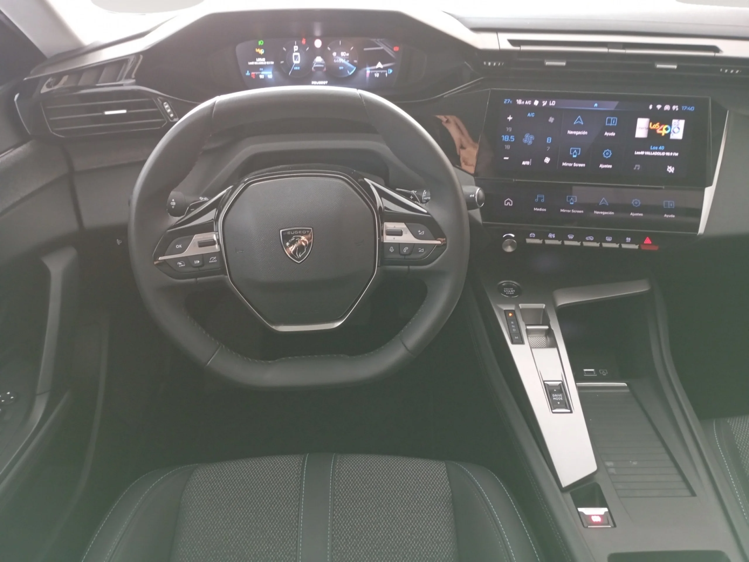 PEUGEOT 308 5P ALLURE BLUEHDI 130 S&S EAT8 - Foto 4