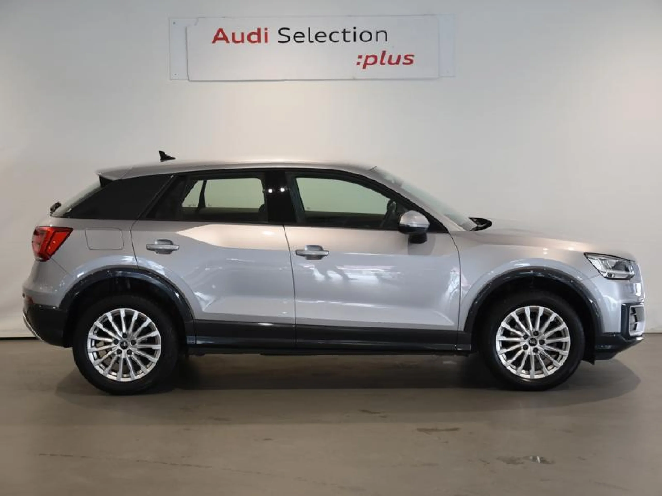 AUDI Q2 DESIGN 30 TFSI 85KW (116CV) - Foto 3