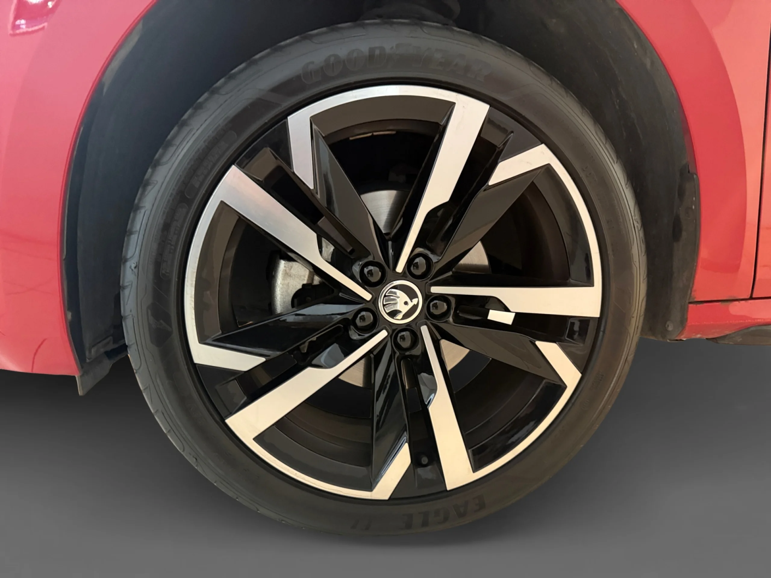 SKODA KAMIQ 1.5 150CV - Foto 8