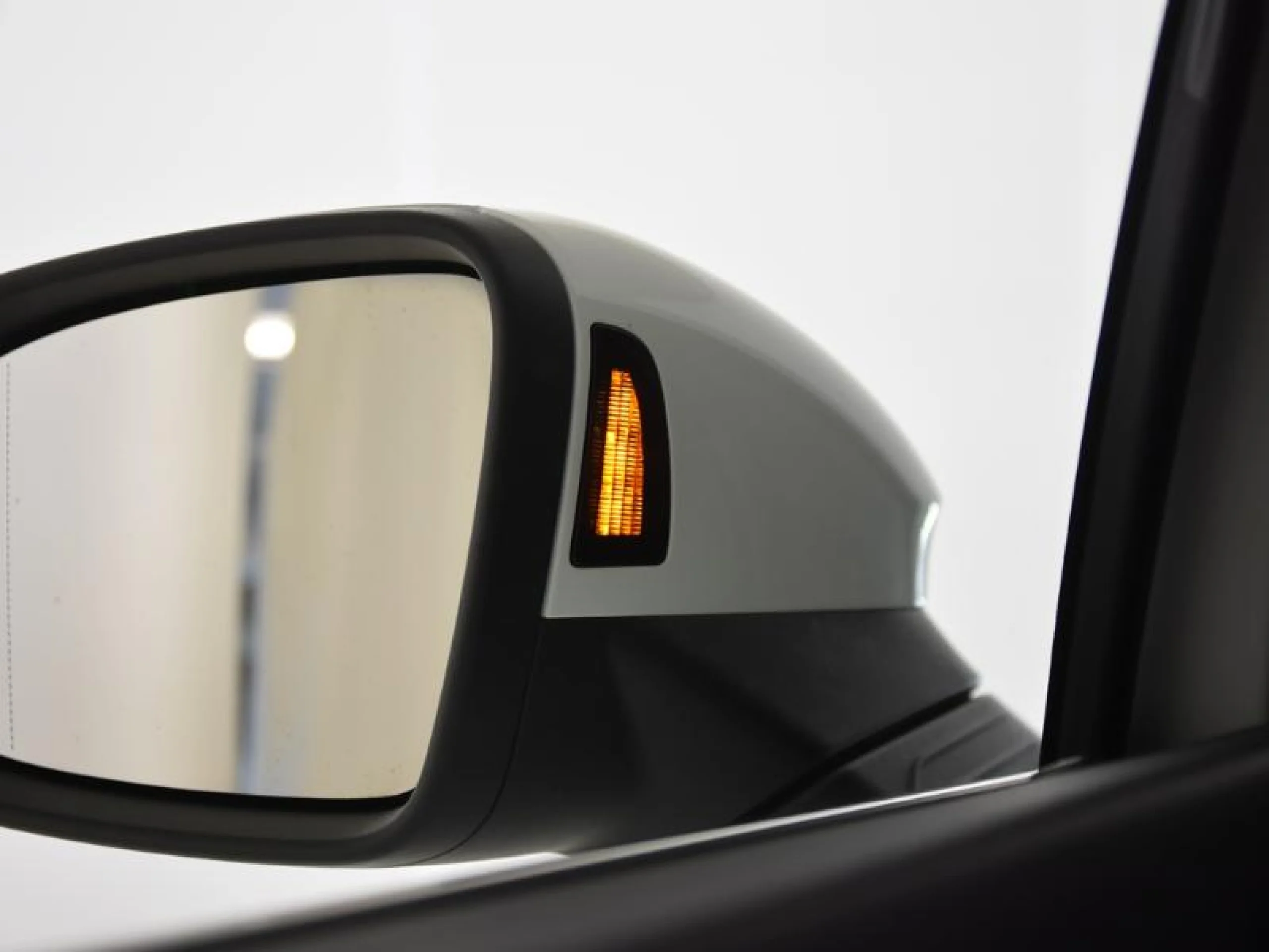 VOLKSWAGEN GOLF VARIANT GOLF VARIANT STYLE 1.5 ETSI 85 KW (115 CV)  AUTOM TICO DSG 7 VEL. - Foto 19