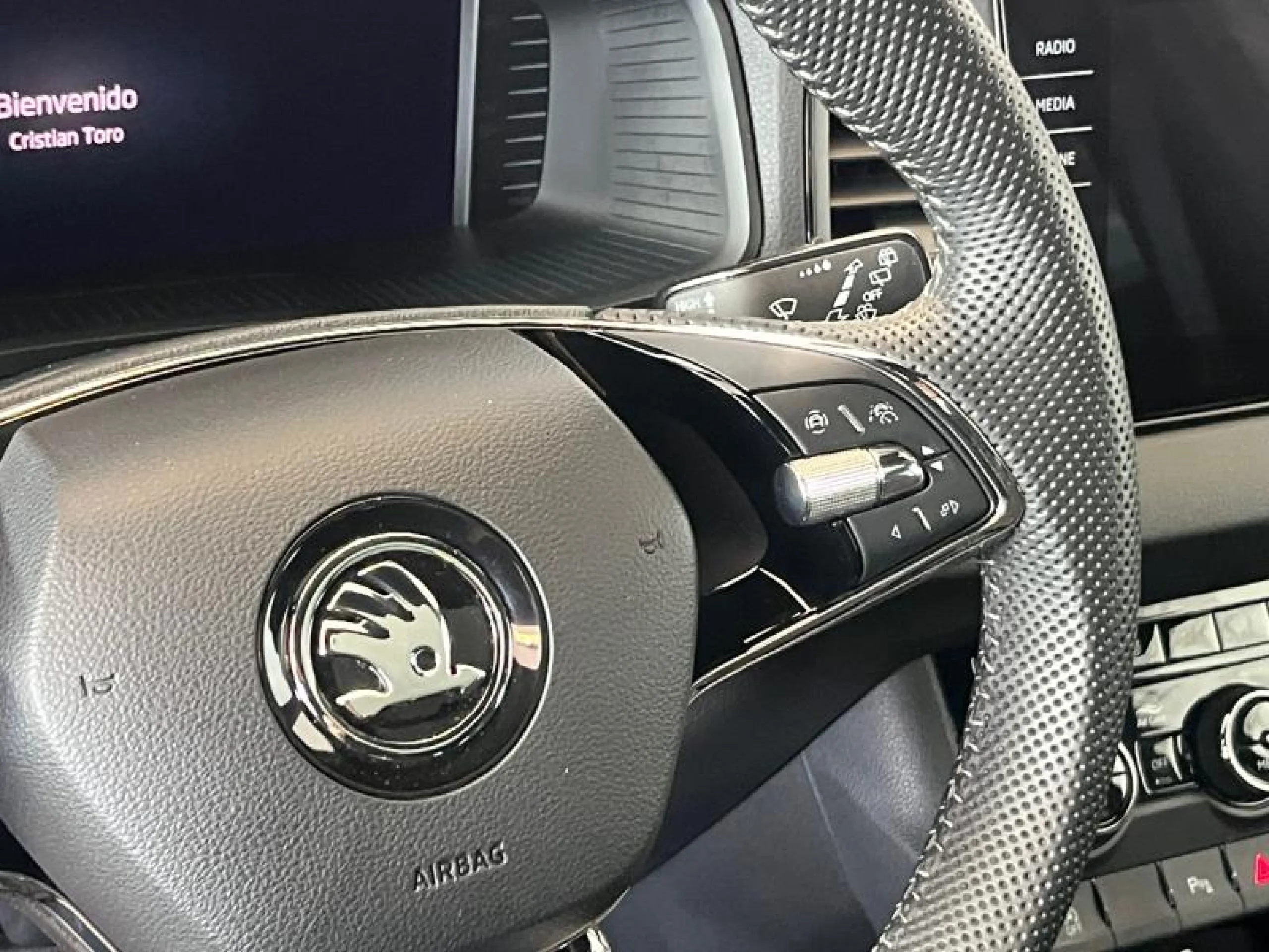 SKODA KAROQ KAROK SPORTLINE - Foto 10