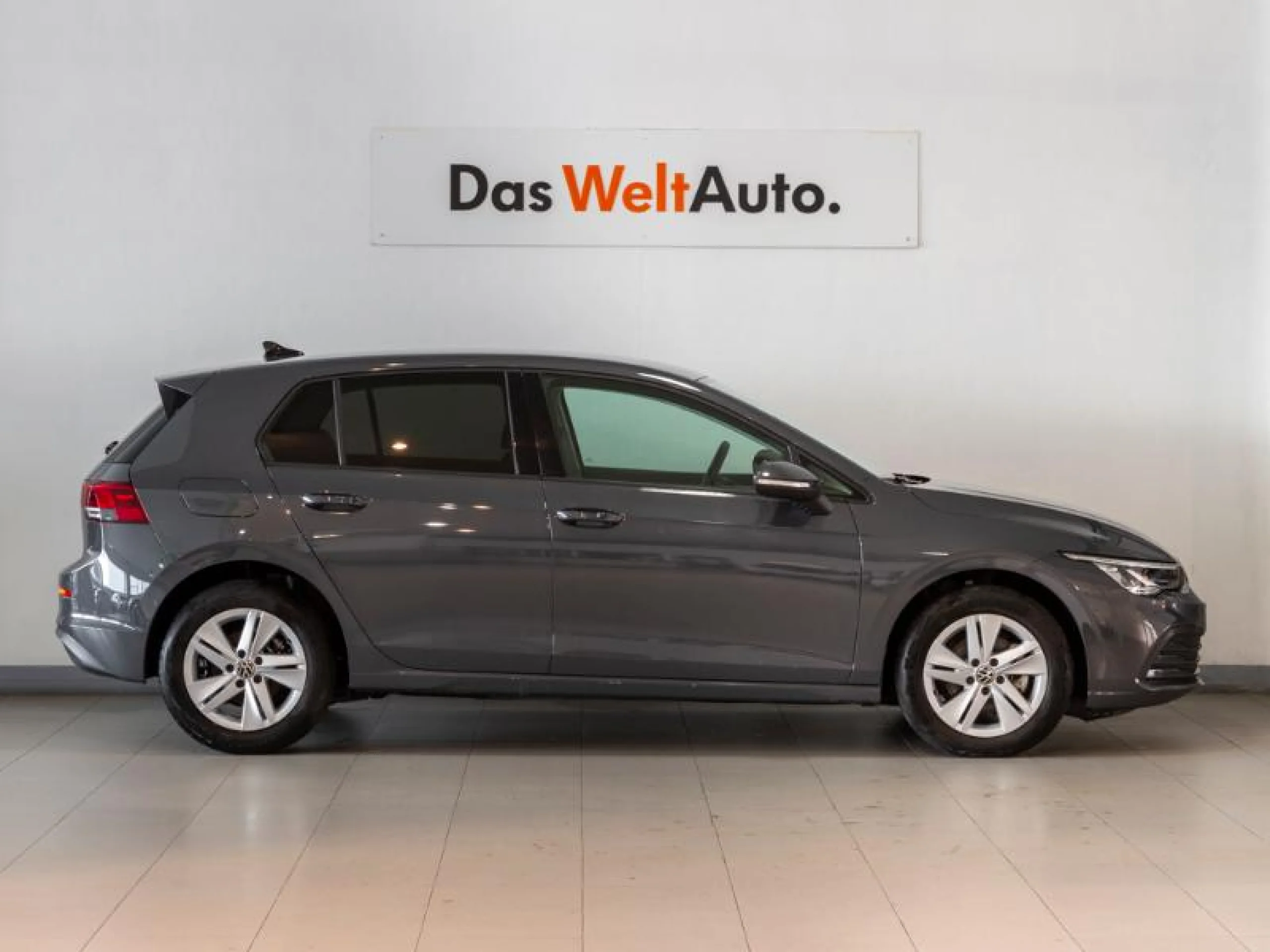 VOLKSWAGEN GOLF LIFE 2.0 TDI 85KW (115CV) DSG - Foto 3