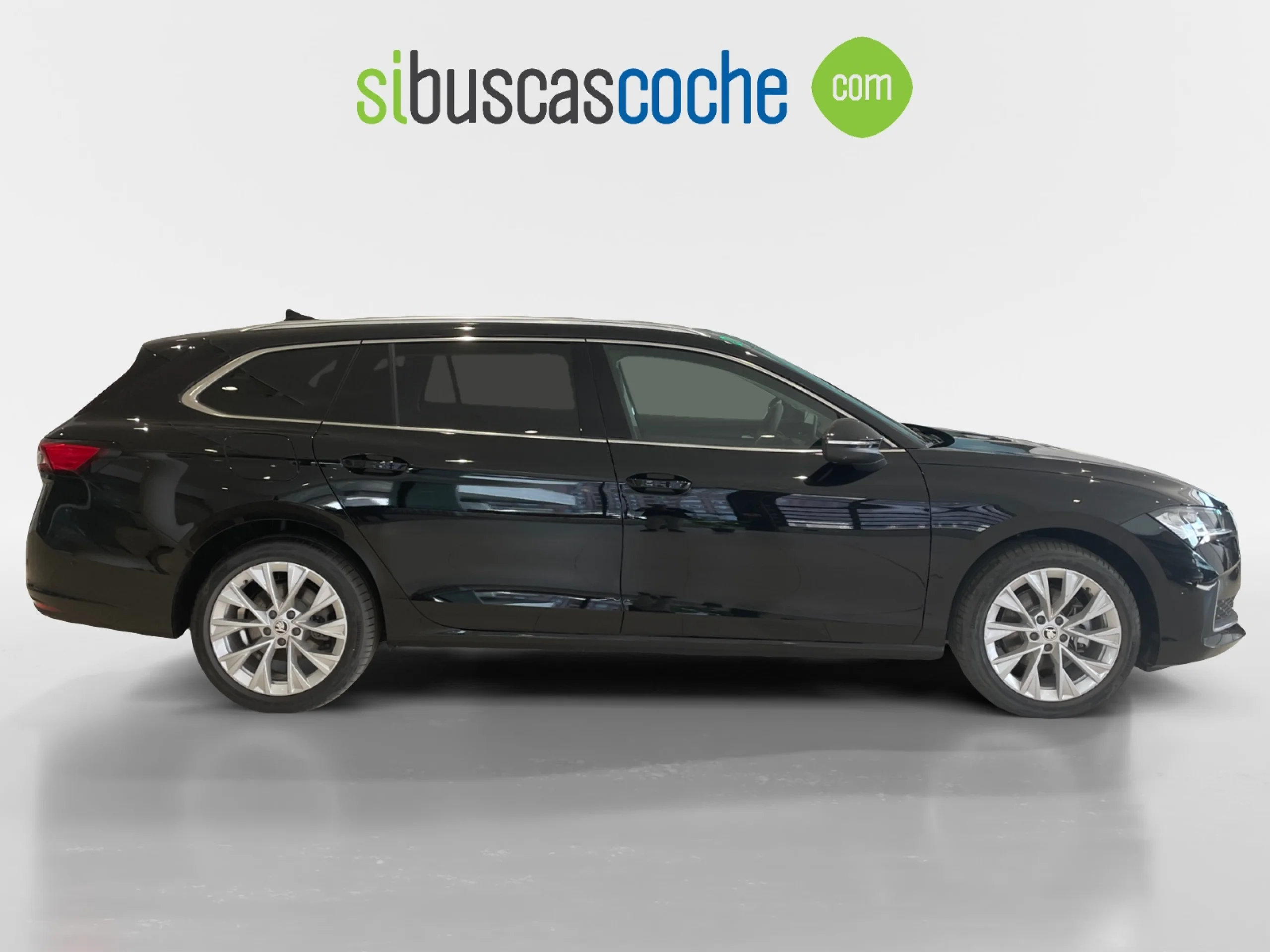 SKODA Superb SUPERB COMBI SUPERB COMBI SELECTION 2,0 TDI 110 KW (150 CV) DSG 7 VEL. - Foto 3