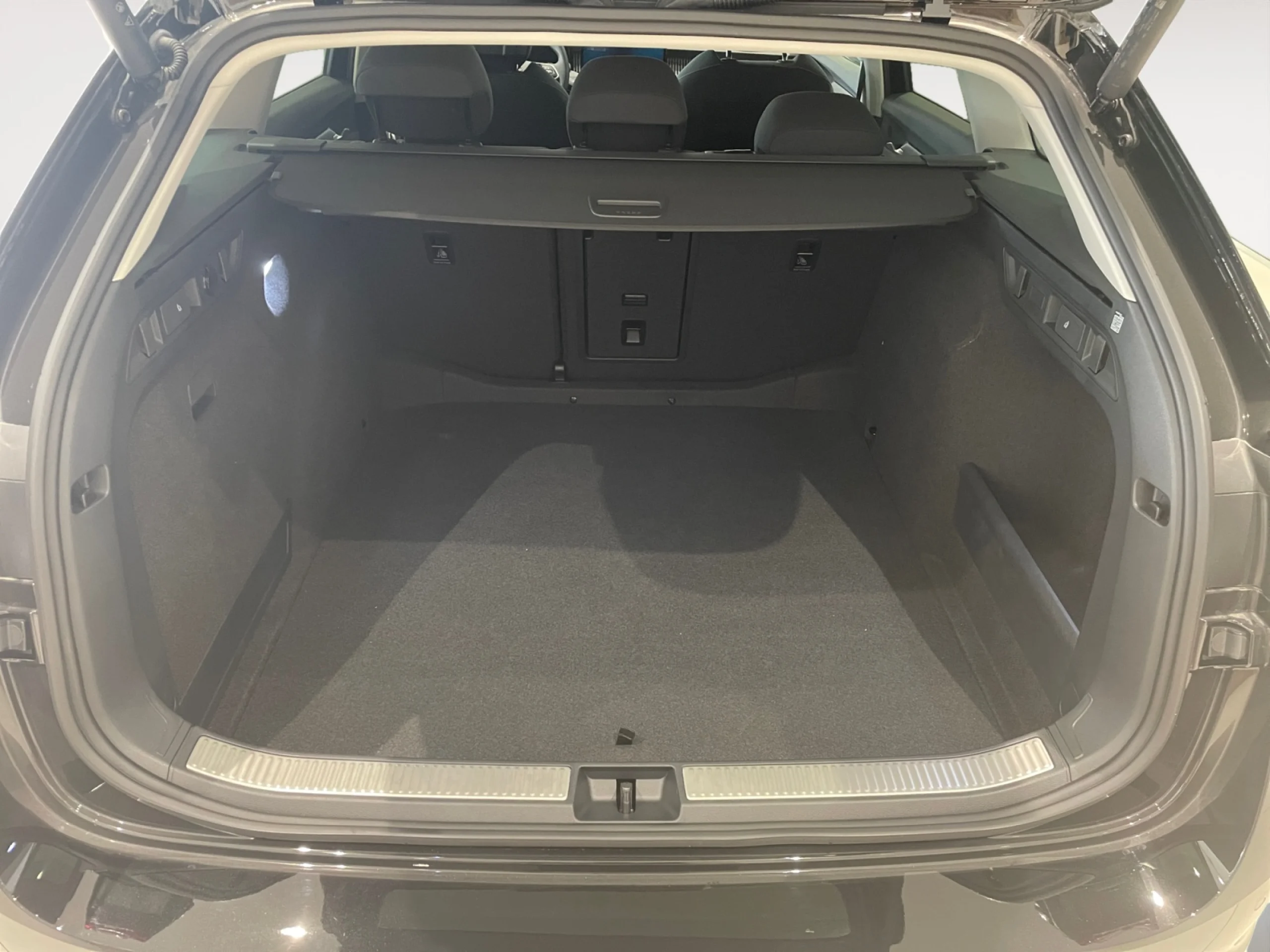 SKODA Superb SUPERB COMBI SUPERB COMBI SELECTION 2,0 TDI 110 KW (150 CV) DSG 7 VEL. - Foto 7