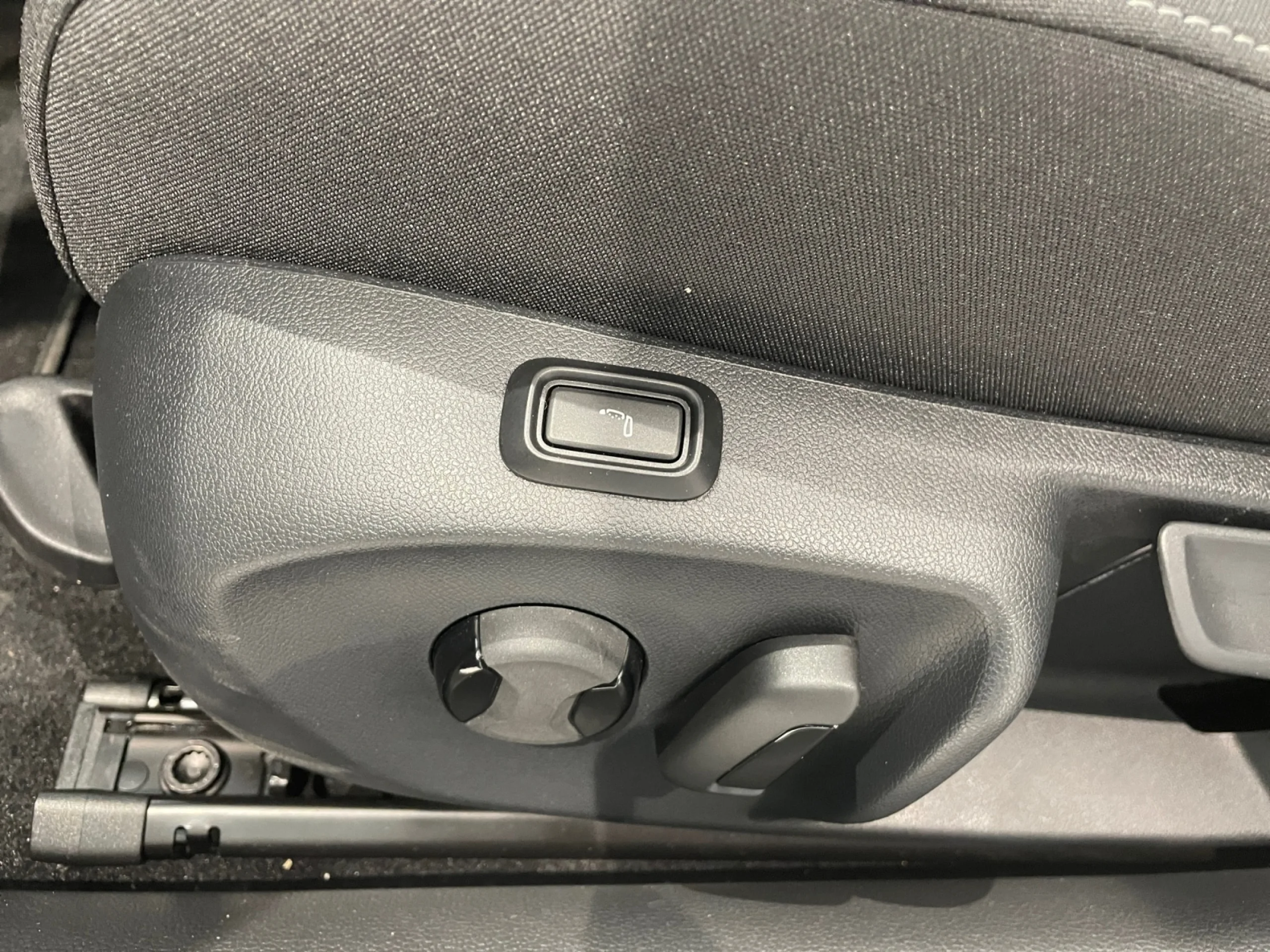 SKODA Superb SUPERB COMBI SUPERB COMBI SELECTION 2,0 TDI 110 KW (150 CV) DSG 7 VEL. - Foto 11