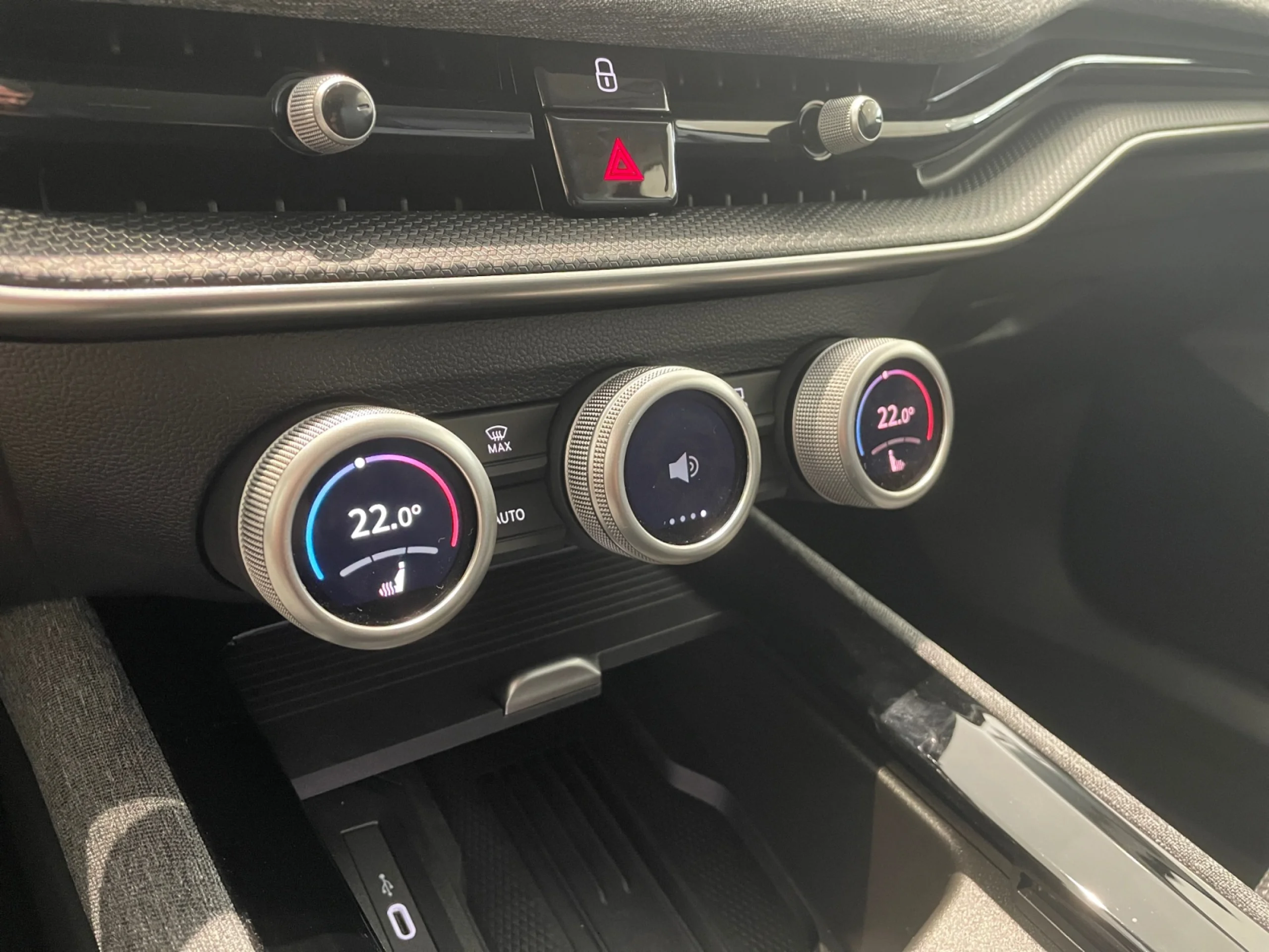 SKODA Superb SUPERB COMBI SUPERB COMBI SELECTION 2,0 TDI 110 KW (150 CV) DSG 7 VEL. - Foto 14