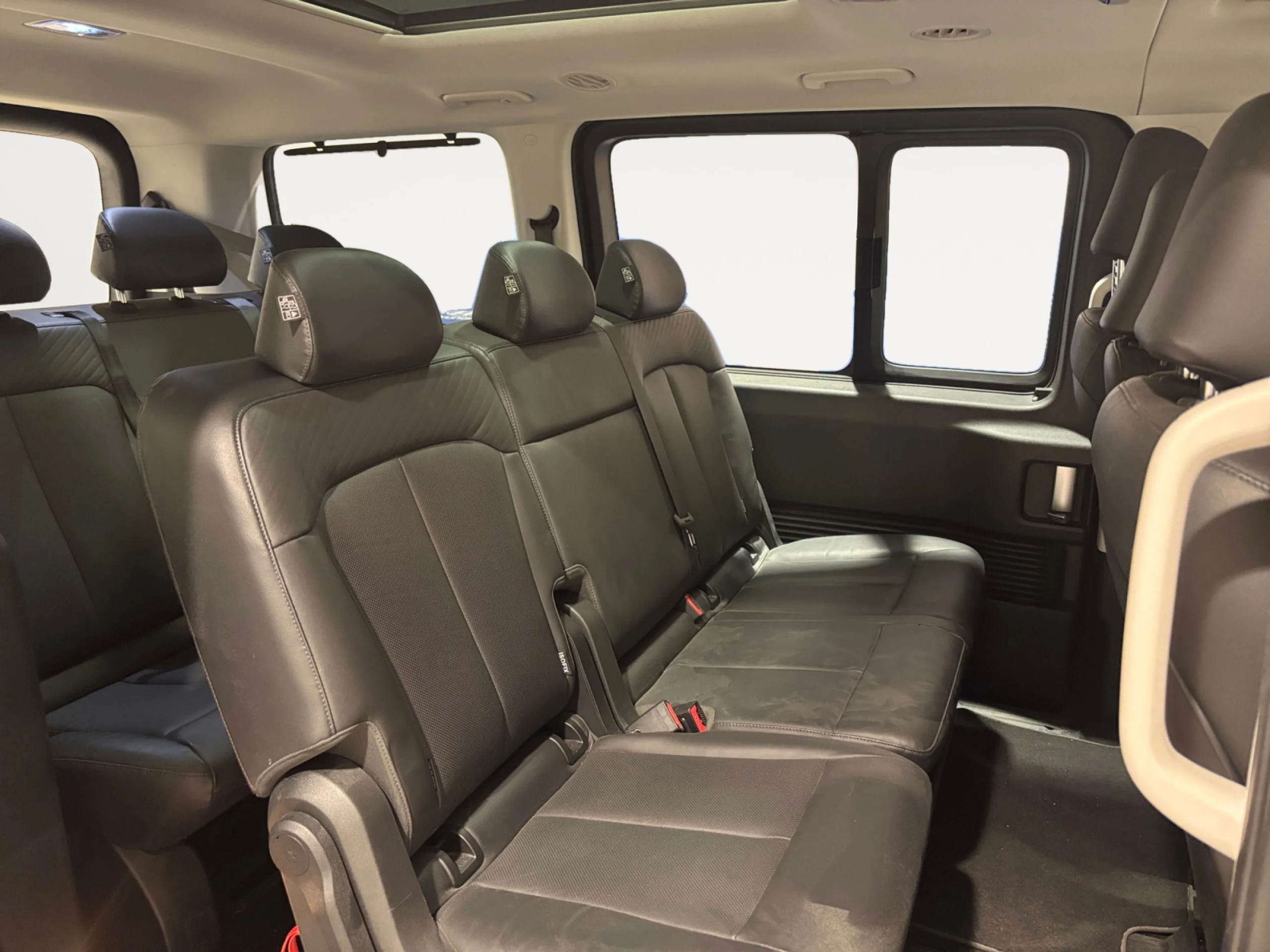HYUNDAI STARIA 9S HEV 1.6 TGDI 225CV 6AT STYLE - Foto 6