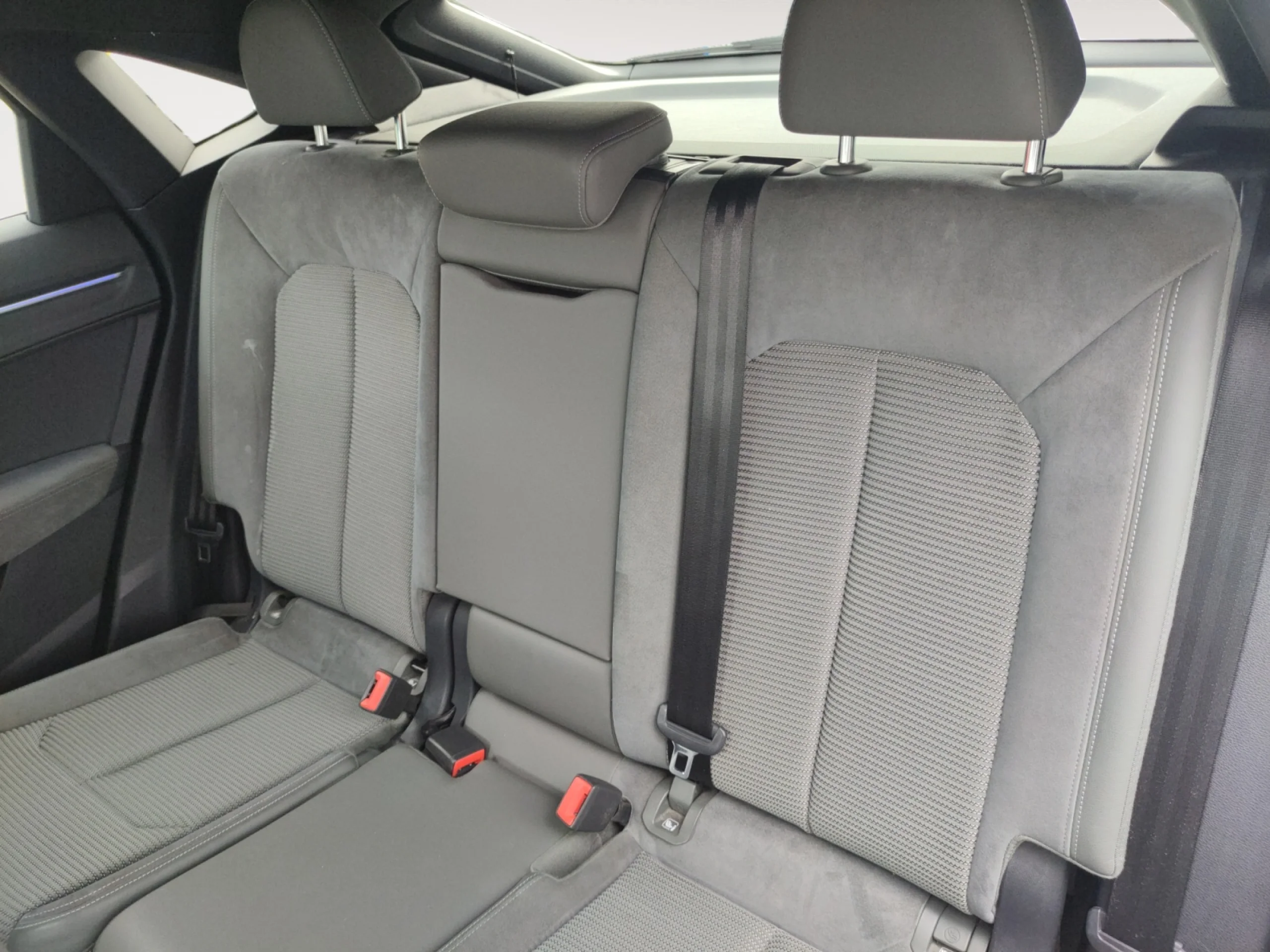 AUDI Q3 SPORTBACK BLACK LINE 35 TDI 110KW (150CV) S TRONIC - Foto 6