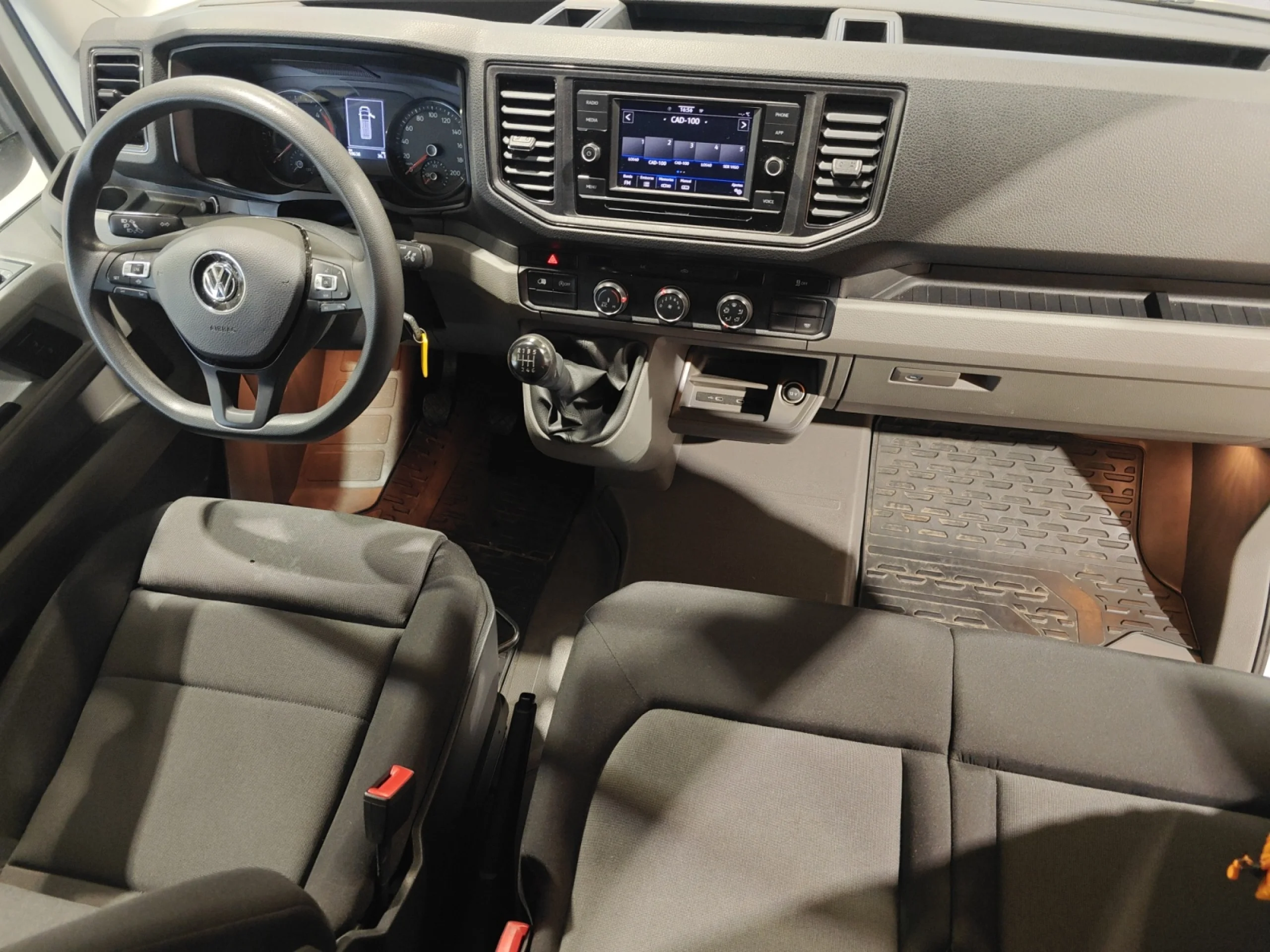 VOLKSWAGEN CRAFTER 35 FURGÓN BL TA L4H3 2.0TDI 103KW AUTO - Foto 4