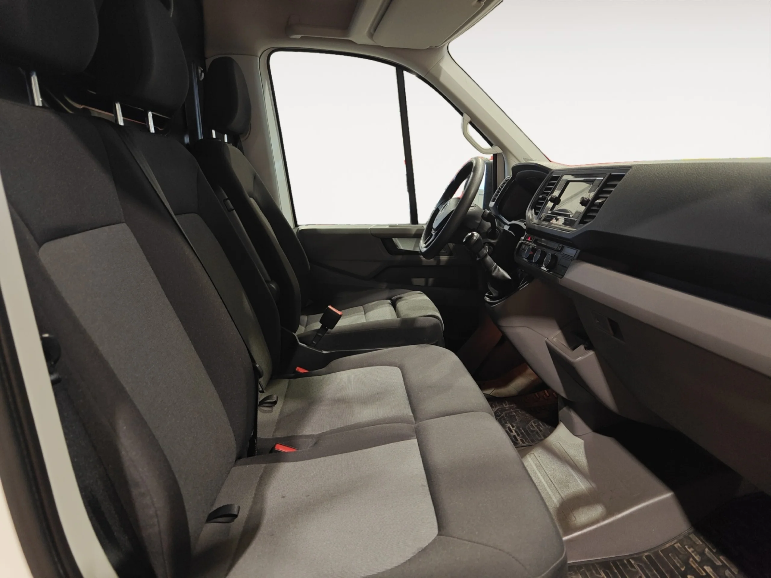 VOLKSWAGEN CRAFTER 35 FURGÓN BL TA L4H3 2.0TDI 103KW AUTO - Foto 5