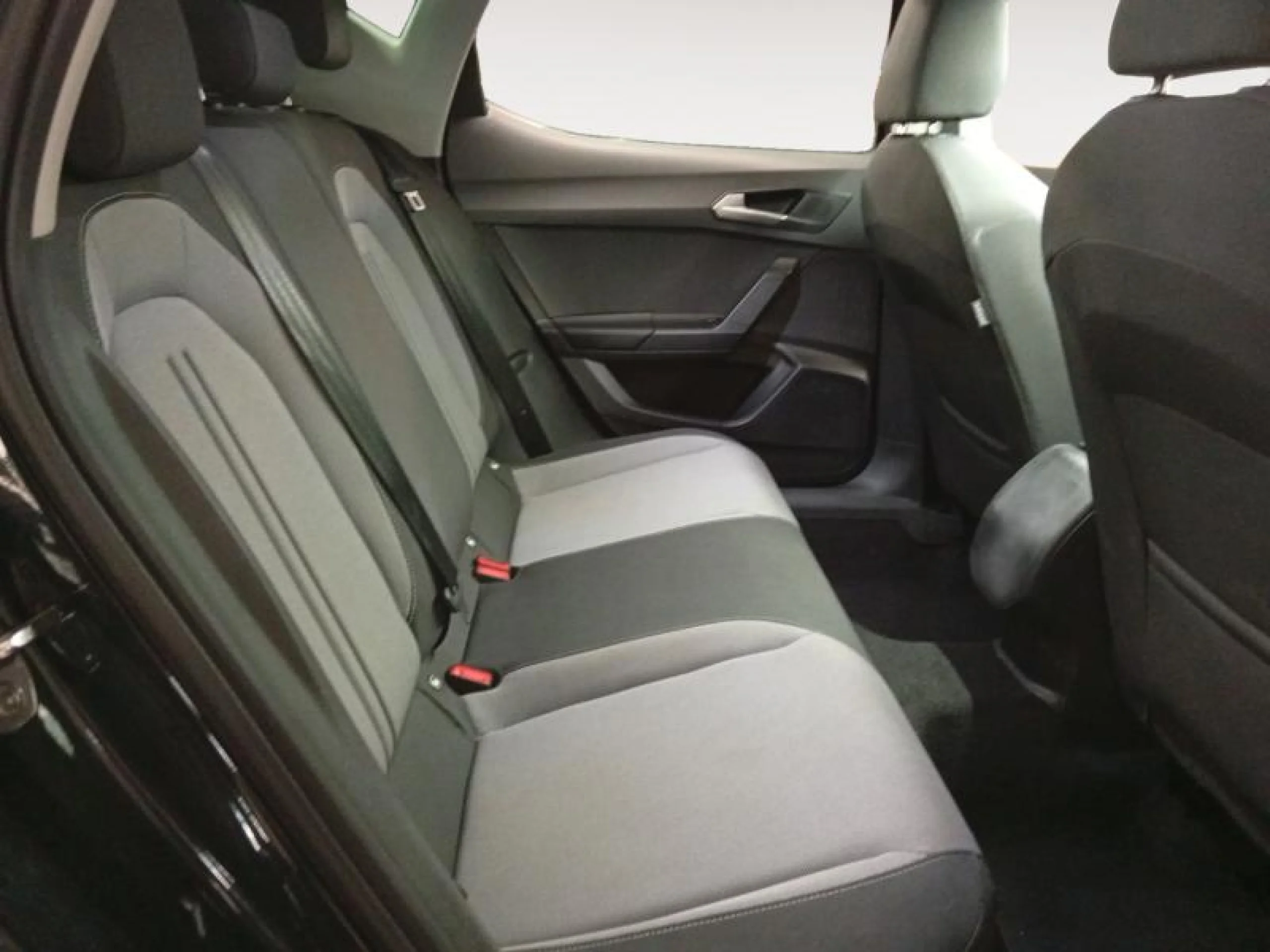 SEAT LEON 1.5 TSI 85KW STYLE XS - Foto 6