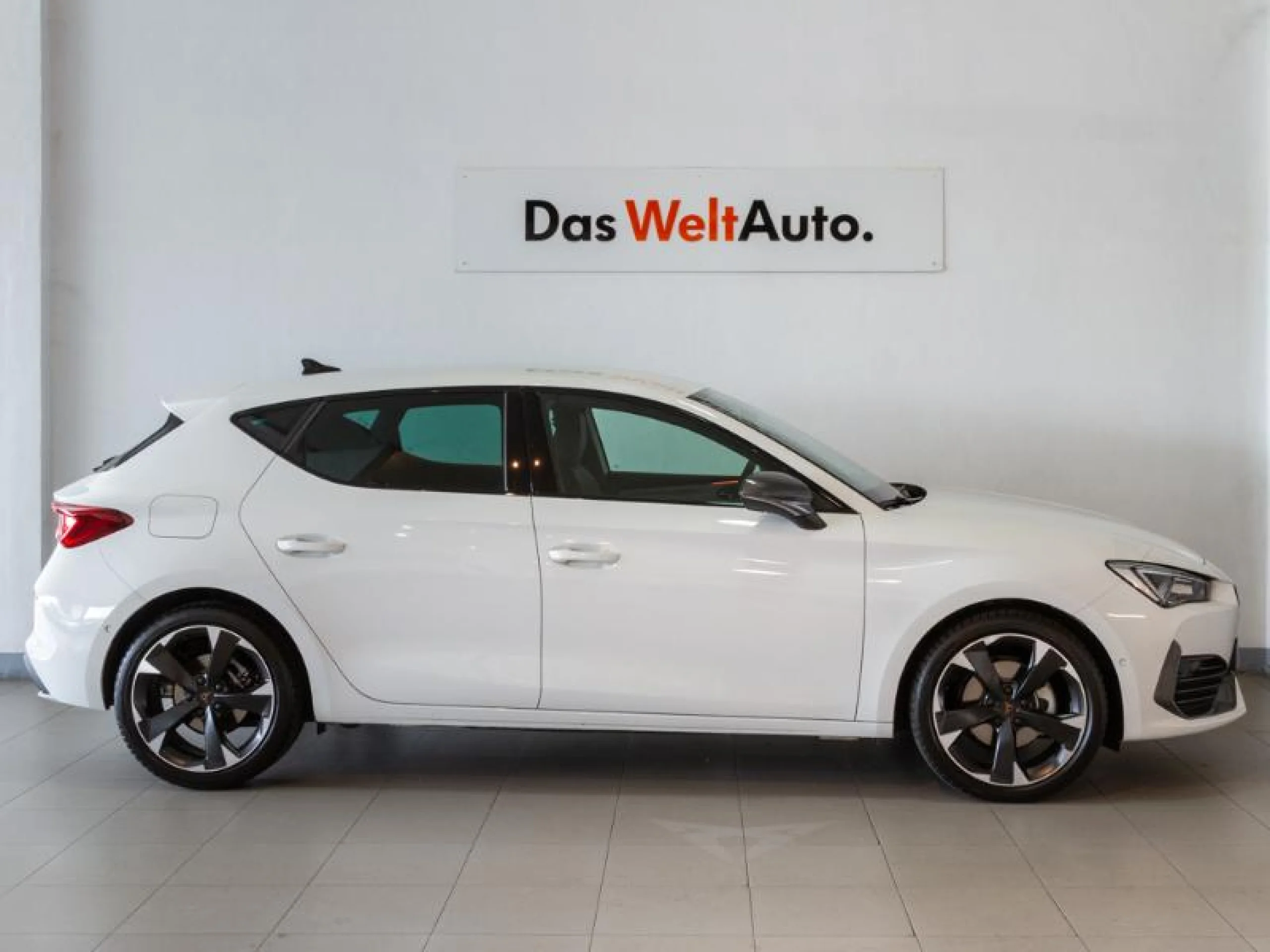 CUPRA LEON 1.5 ETSI 110KW (150CV) DSG - Foto 3