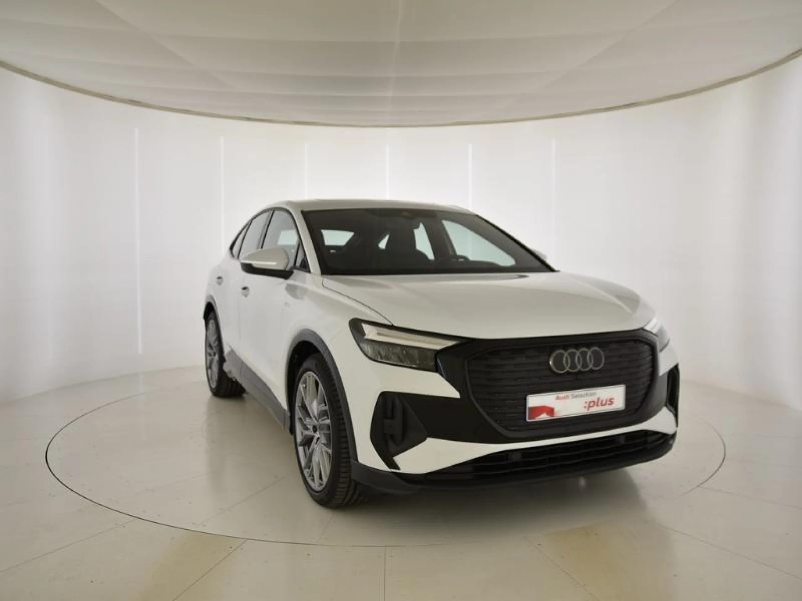 AUDI Q4 SPORTBACK E TRON GENUINE EDITION 45 E TRON 210KW 82KWH - Foto 1