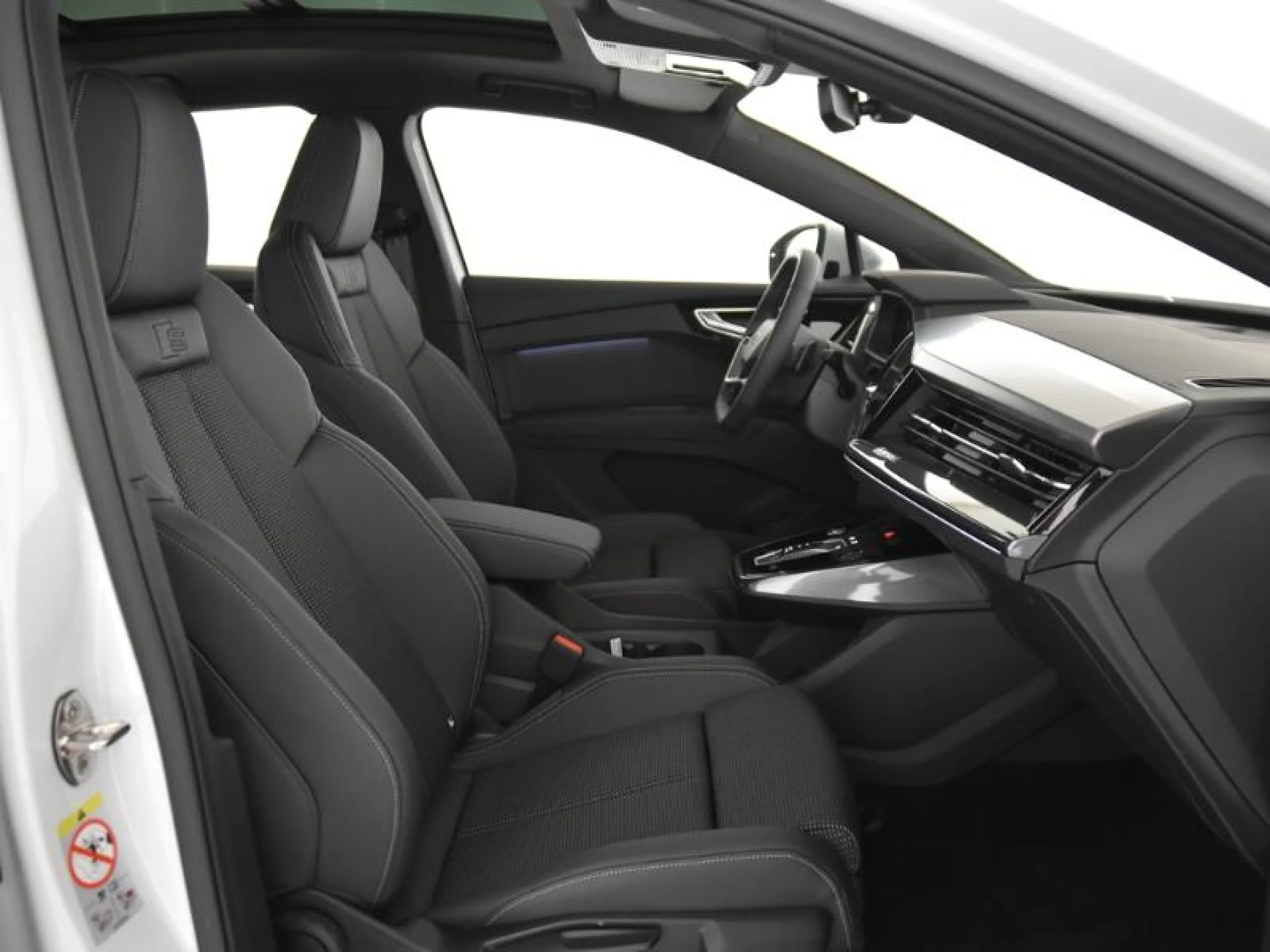 AUDI Q4 SPORTBACK E TRON GENUINE EDITION 45 E TRON 210KW 82KWH - Foto 5