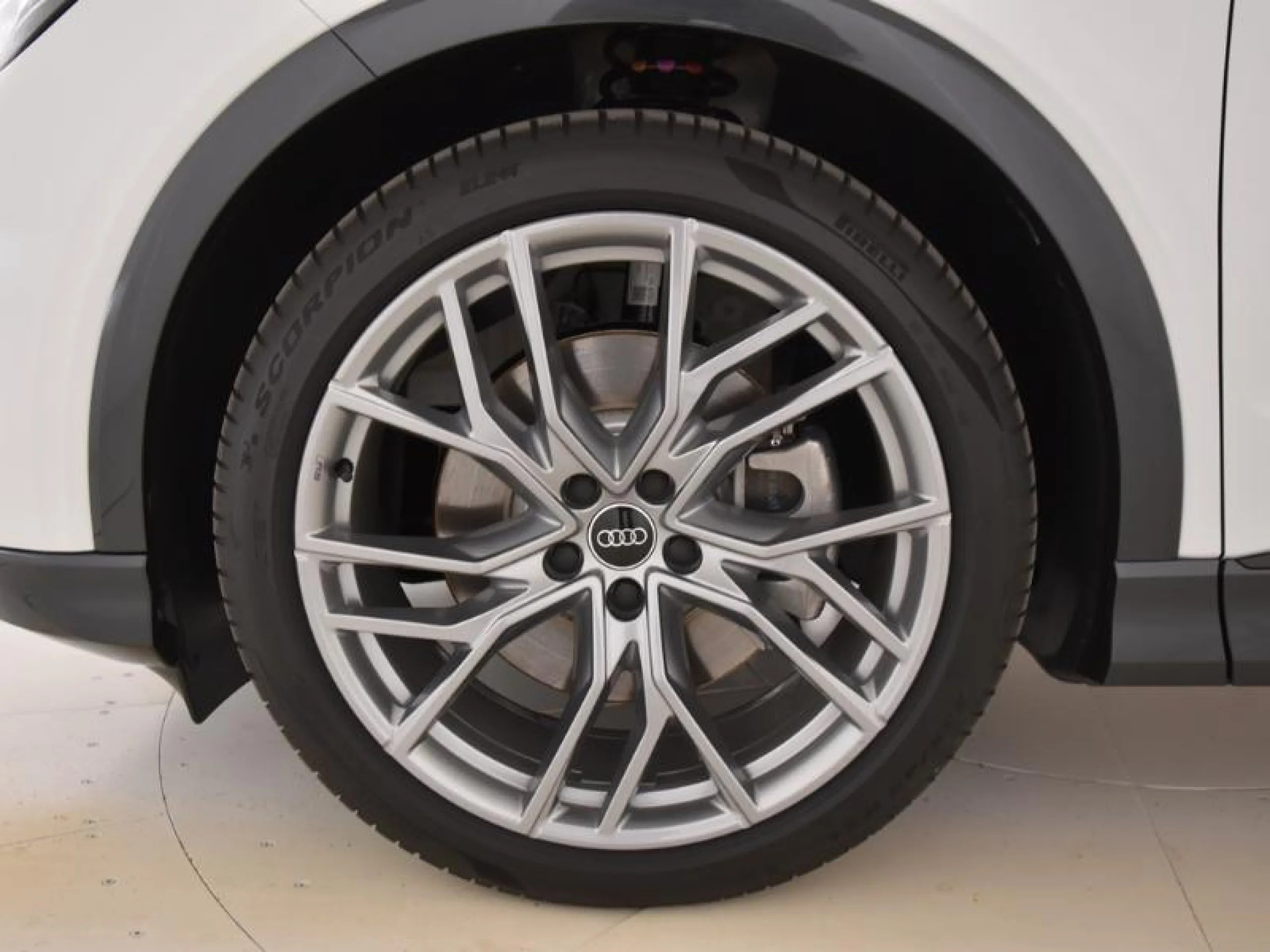 AUDI Q4 SPORTBACK E TRON GENUINE EDITION 45 E TRON 210KW 82KWH - Foto 8