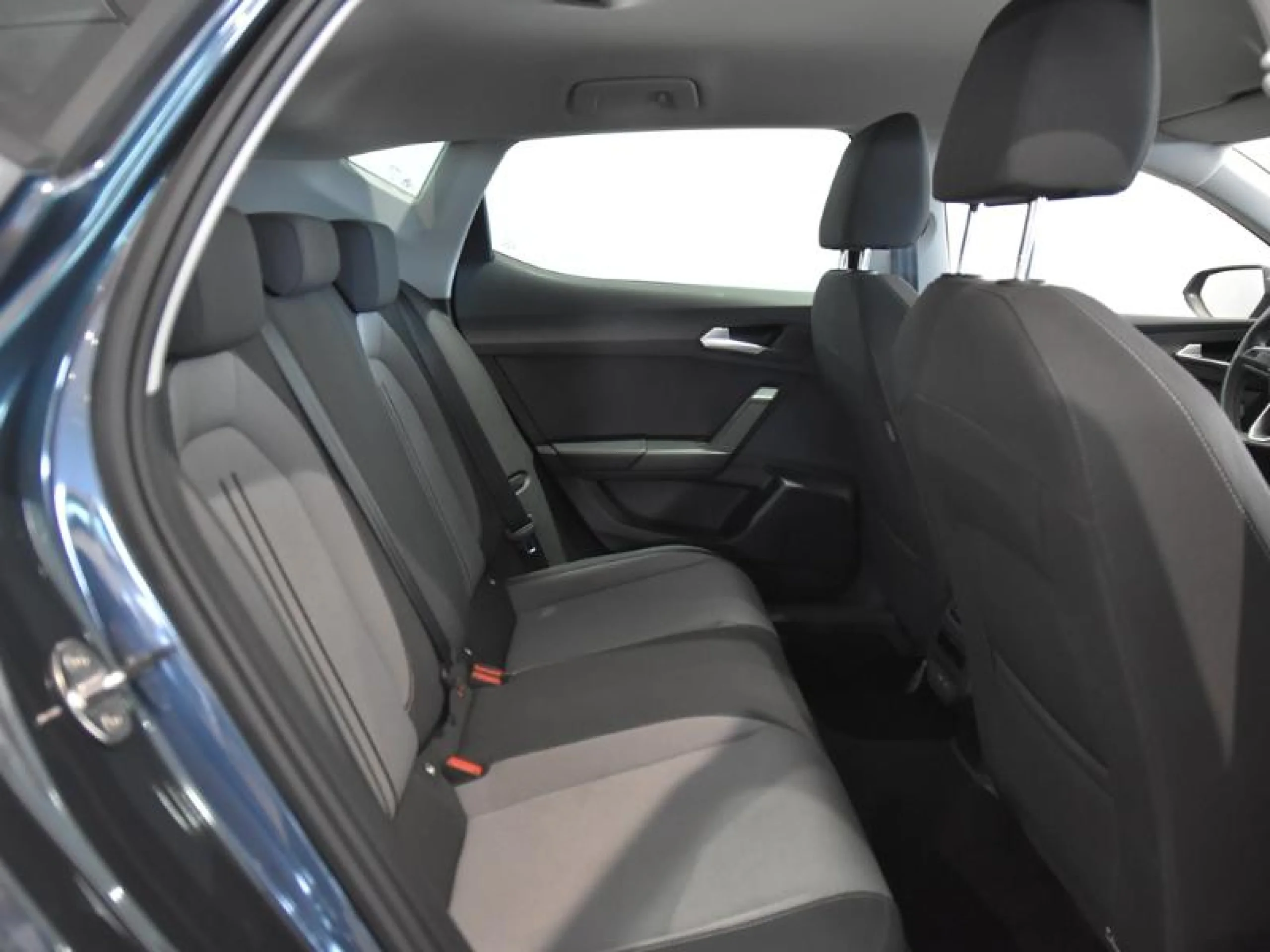 SEAT LEON 1.5 ETSI 110KW DSG S&S STYLE SPECIAL ED - Foto 6