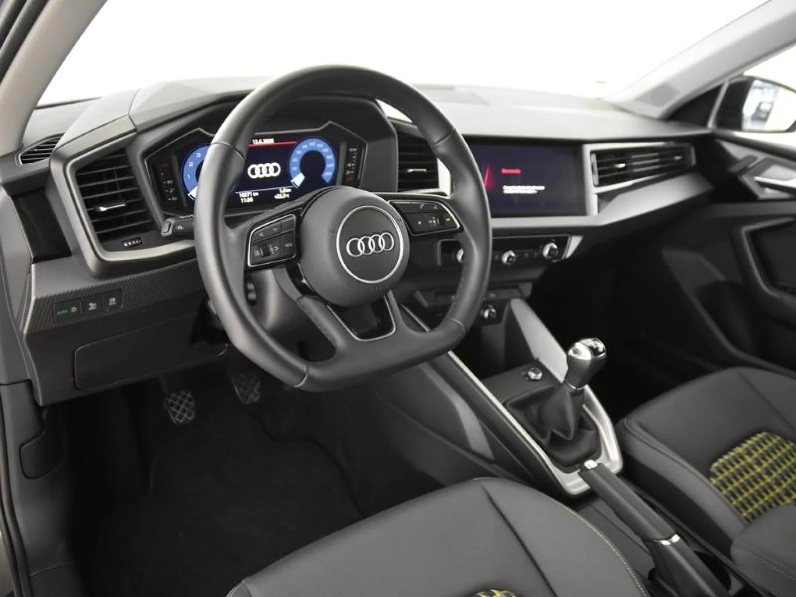 AUDI A1 SPORTBACK ADRENALIN BLACK ED 25TFSI 70KW - Foto 9