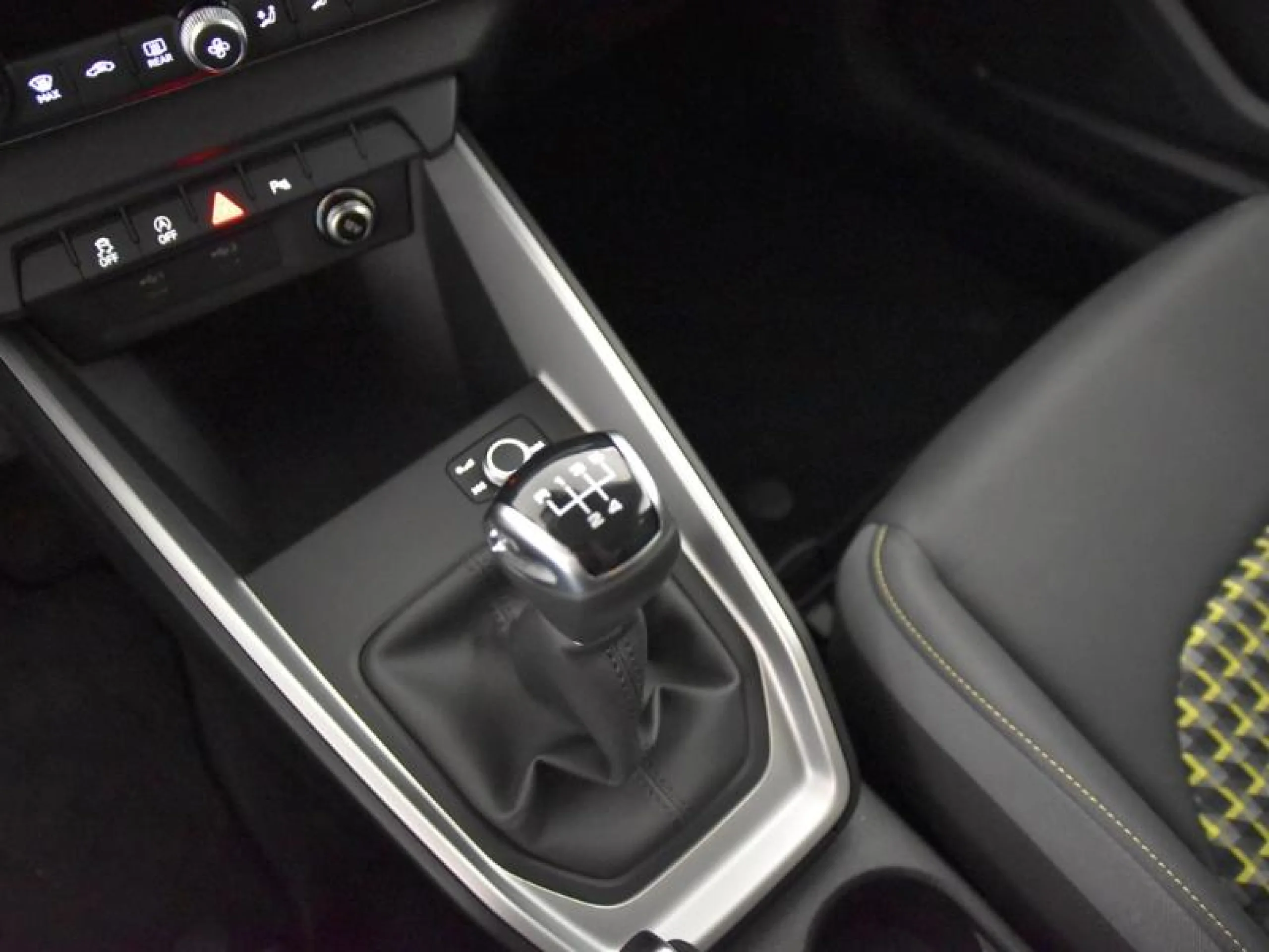 AUDI A1 SPORTBACK ADRENALIN BLACK ED 25TFSI 70KW - Foto 10