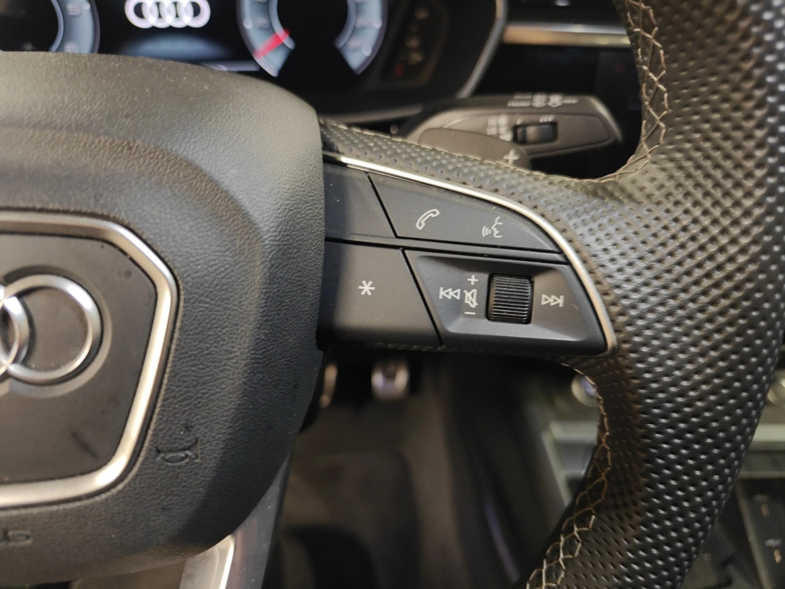 AUDI Q3 S LINE 35 TDI 110KW (150CV) S TRONIC - Foto 10