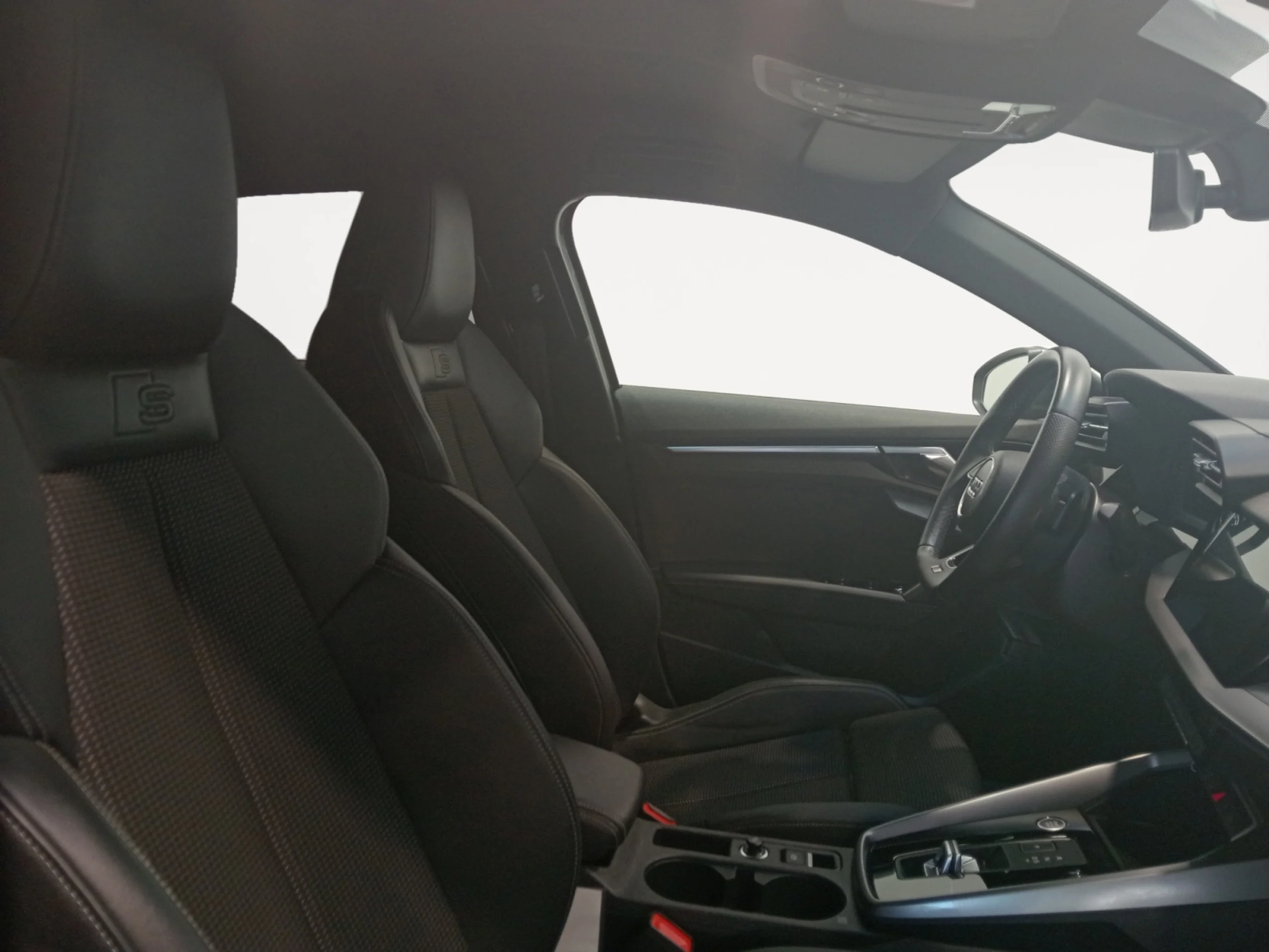 AUDI A3 SPORTBACK BLACK LINE 35 TFSI 110KW S TRO - Foto 5