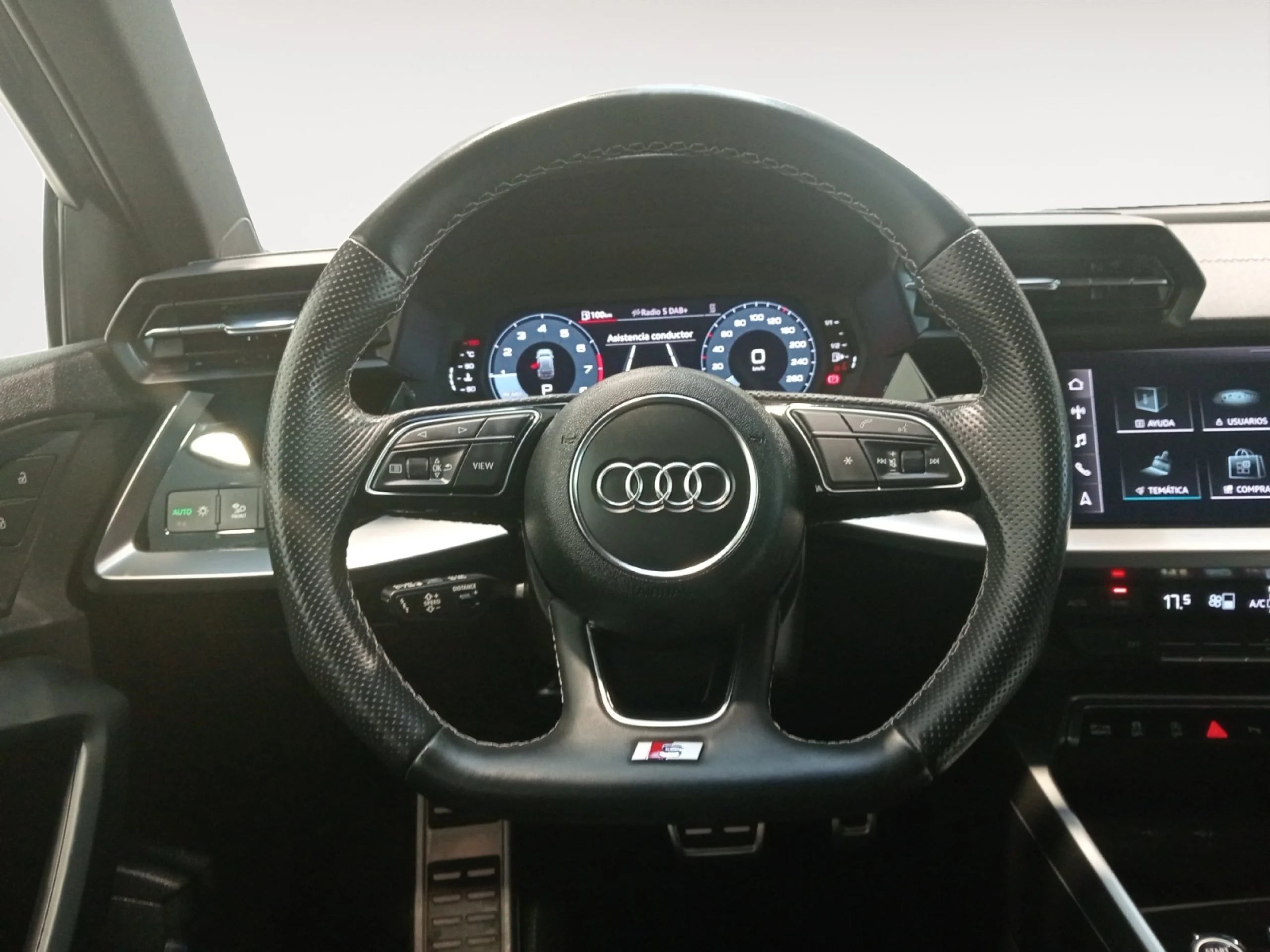 AUDI A3 SPORTBACK BLACK LINE 35 TFSI 110KW S TRO - Foto 11