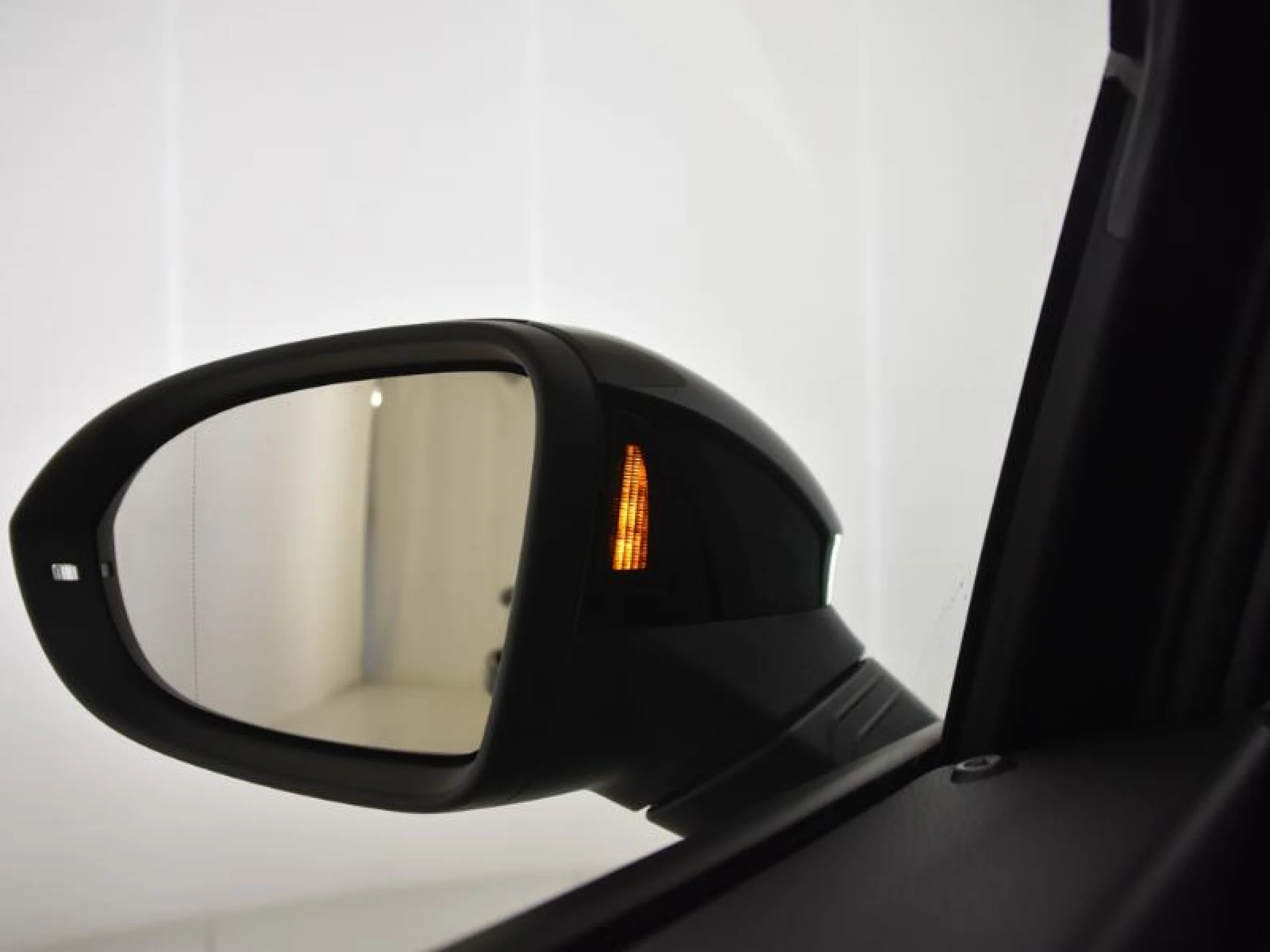 VOLKSWAGEN GOLF GOLF MATCH 1.5 TSI EHYBRID 110 KW (150 CV) / 80 KW (110 CV)  AUTOM TICO DSG 6 VEL. - Foto 19