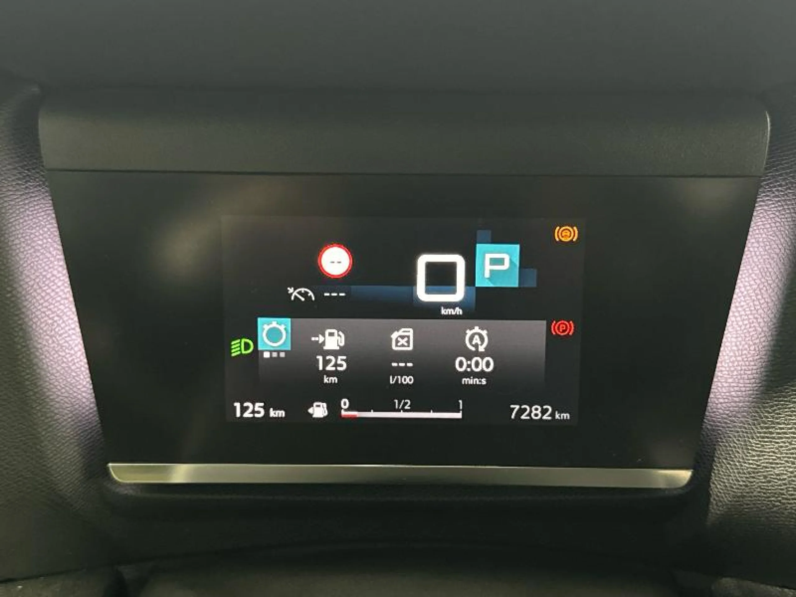 CITROEN C4 x PURETECH 130 S&S EAT8 PLUS - Foto 14