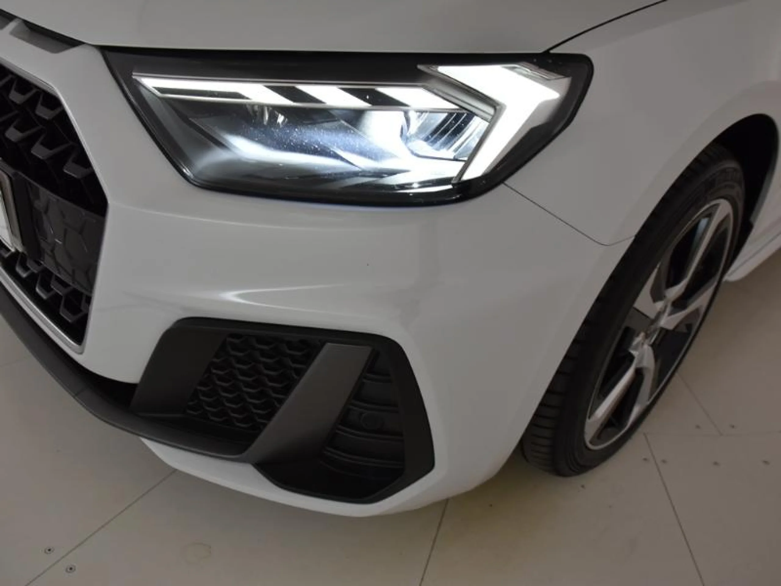 AUDI A1 SPORTBACK ADRENALIN 30 TFSI 85KW (116CV) - Foto 16
