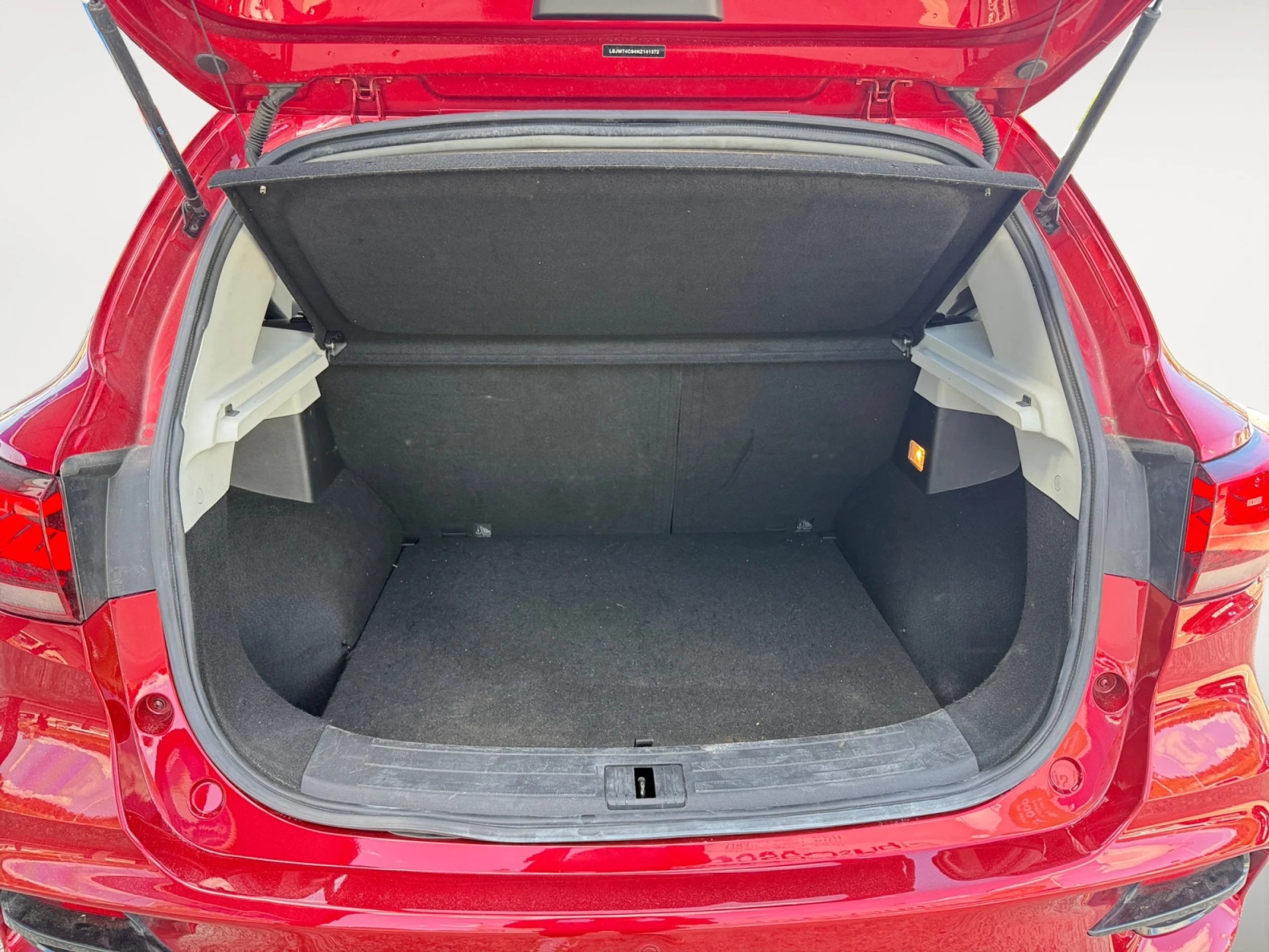 MG Zs 1.0T LUXURY - Foto 7